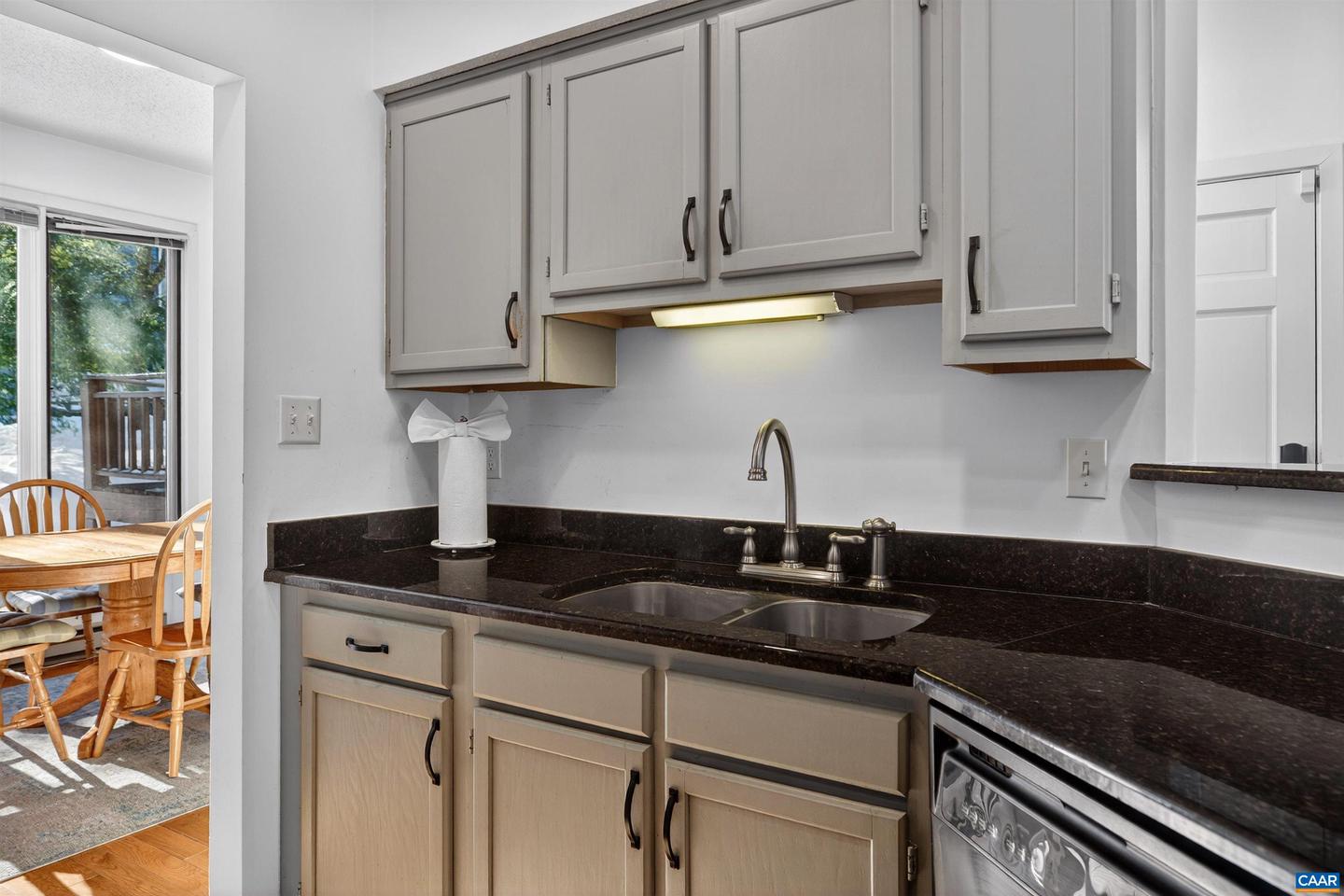 22 TRILLIUM CLOSE, ROSELAND, Virginia 22967, 4 Bedrooms Bedrooms, ,3 BathroomsBathrooms,Residential,For sale,22 TRILLIUM CLOSE,672879 MLS # 672879 22 TRILLIUM CLOSE, ROSELAND, Virginia 22967, 4 Bedrooms Bedrooms, ,3 BathroomsBathrooms,Residential,For sale,22 TRILLIUM CLOSE,672879 MLS # 672879