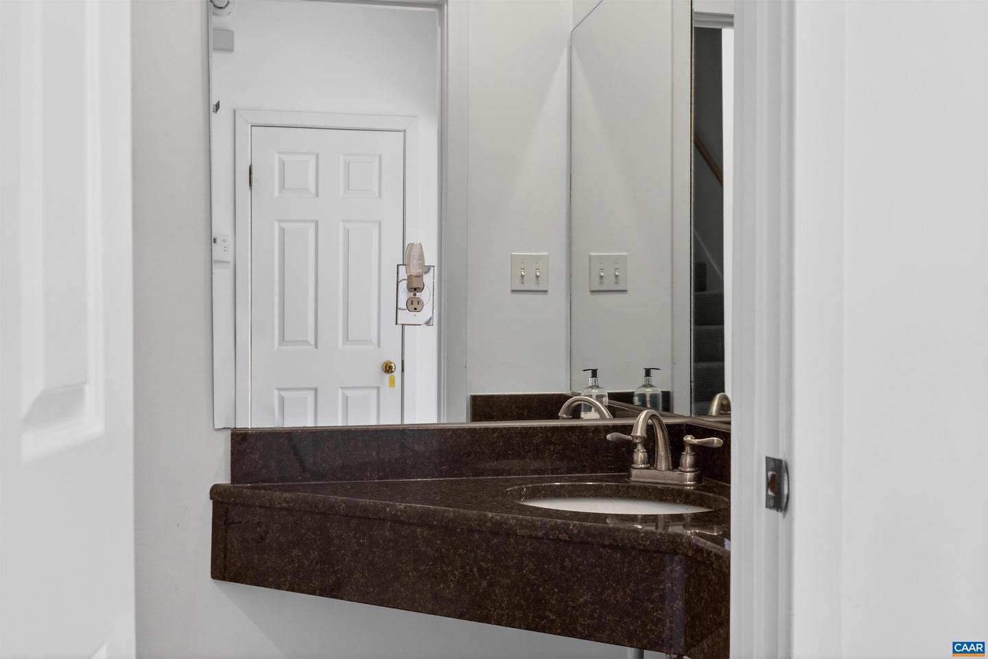 22 TRILLIUM CLOSE, ROSELAND, Virginia 22967, 4 Bedrooms Bedrooms, ,3 BathroomsBathrooms,Residential,For sale,22 TRILLIUM CLOSE,672879 MLS # 672879 22 TRILLIUM CLOSE, ROSELAND, Virginia 22967, 4 Bedrooms Bedrooms, ,3 BathroomsBathrooms,Residential,For sale,22 TRILLIUM CLOSE,672879 MLS # 672879