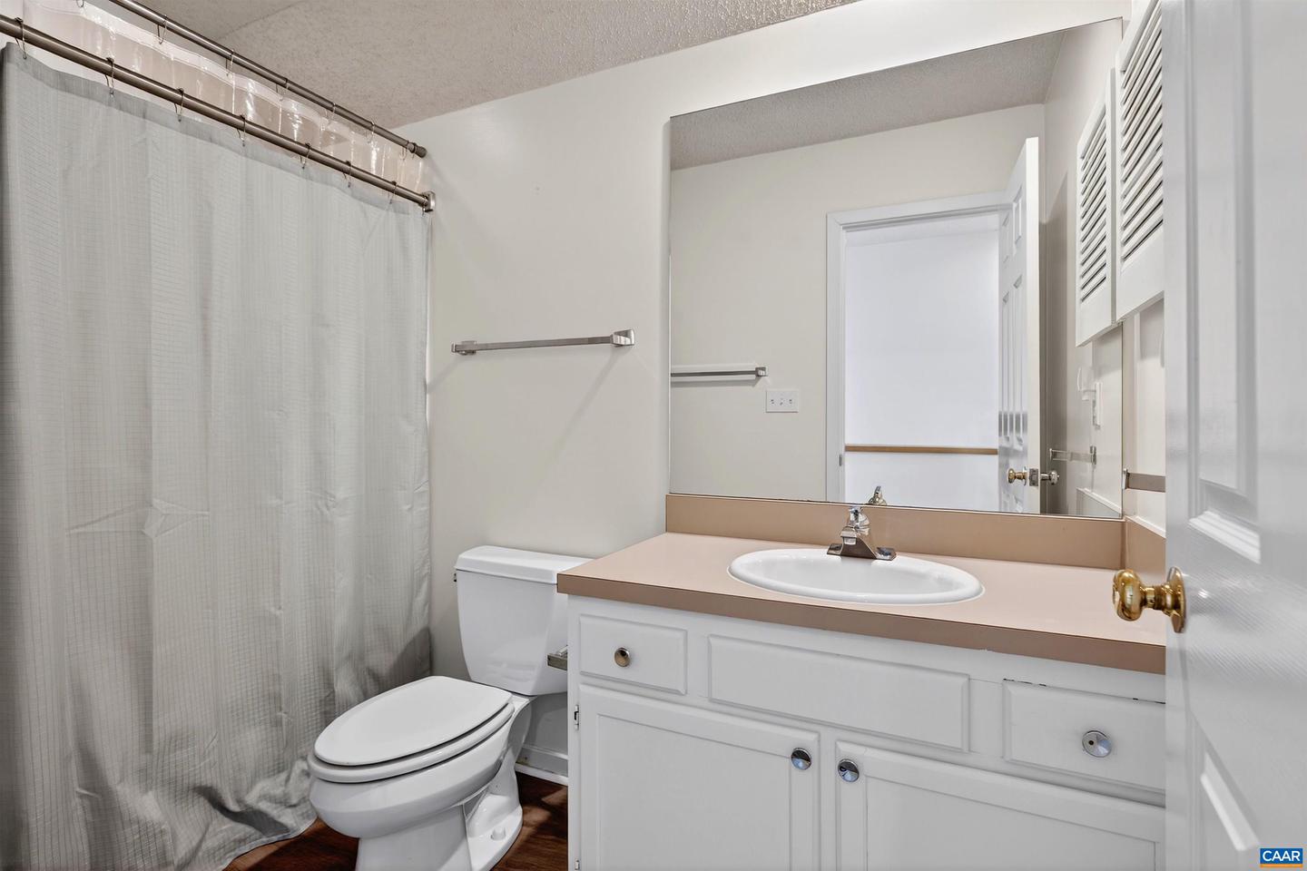 22 TRILLIUM CLOSE, ROSELAND, Virginia 22967, 4 Bedrooms Bedrooms, ,3 BathroomsBathrooms,Residential,For sale,22 TRILLIUM CLOSE,672879 MLS # 672879 22 TRILLIUM CLOSE, ROSELAND, Virginia 22967, 4 Bedrooms Bedrooms, ,3 BathroomsBathrooms,Residential,For sale,22 TRILLIUM CLOSE,672879 MLS # 672879