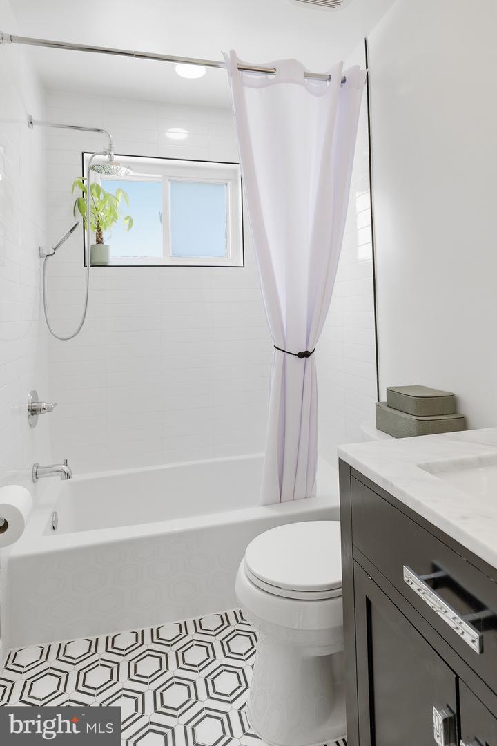 6506 CYGNET DR, ALEXANDRIA, Virginia 22307, 4 Bedrooms Bedrooms, ,2 BathroomsBathrooms,Residential,For sale,6506 CYGNET DR,VAFX2287992 MLS # VAFX2287992 6506 CYGNET DR, ALEXANDRIA, Virginia 22307, 4 Bedrooms Bedrooms, ,2 BathroomsBathrooms,Residential,For sale,6506 CYGNET DR,VAFX2287992 MLS # VAFX2287992