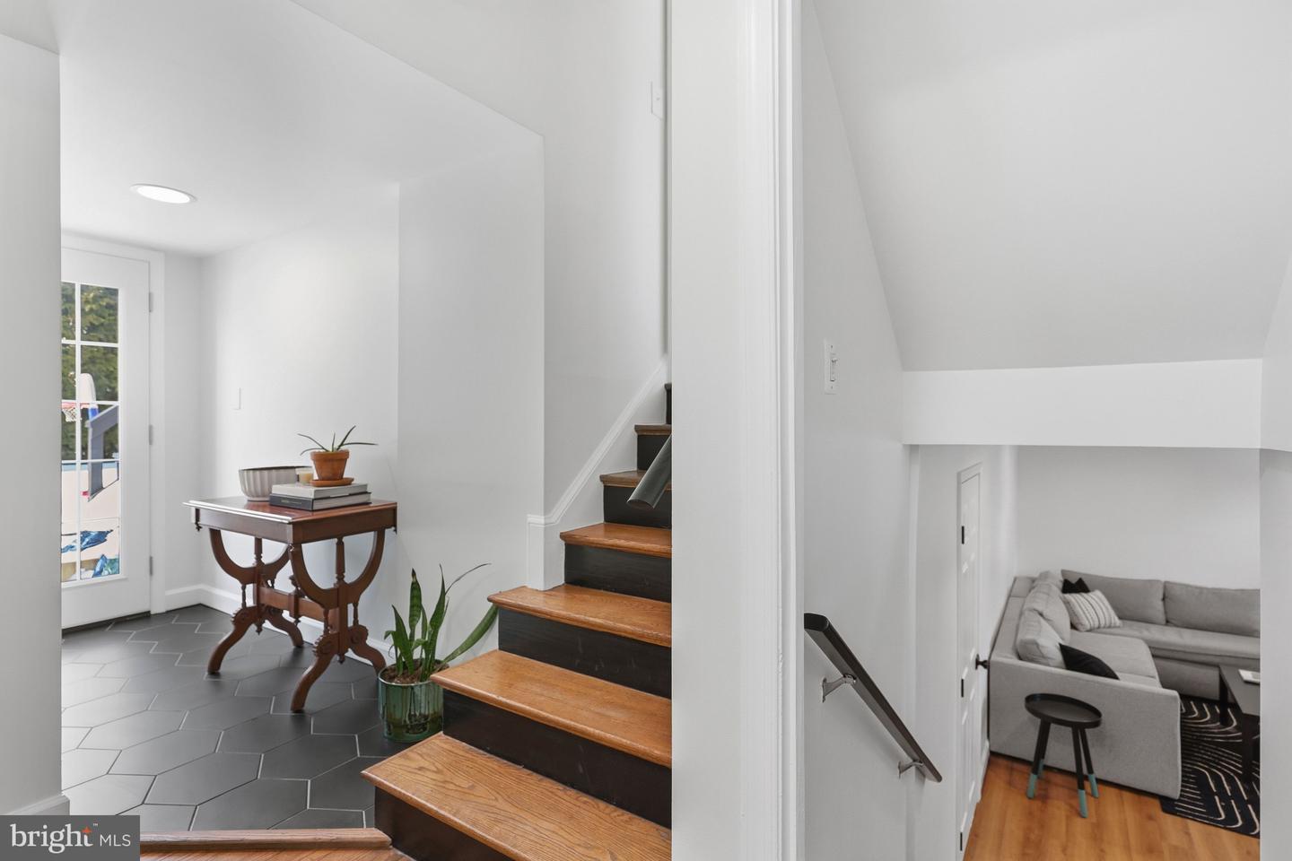 6506 CYGNET DR, ALEXANDRIA, Virginia 22307, 4 Bedrooms Bedrooms, ,2 BathroomsBathrooms,Residential,For sale,6506 CYGNET DR,VAFX2287992 MLS # VAFX2287992 6506 CYGNET DR, ALEXANDRIA, Virginia 22307, 4 Bedrooms Bedrooms, ,2 BathroomsBathrooms,Residential,For sale,6506 CYGNET DR,VAFX2287992 MLS # VAFX2287992