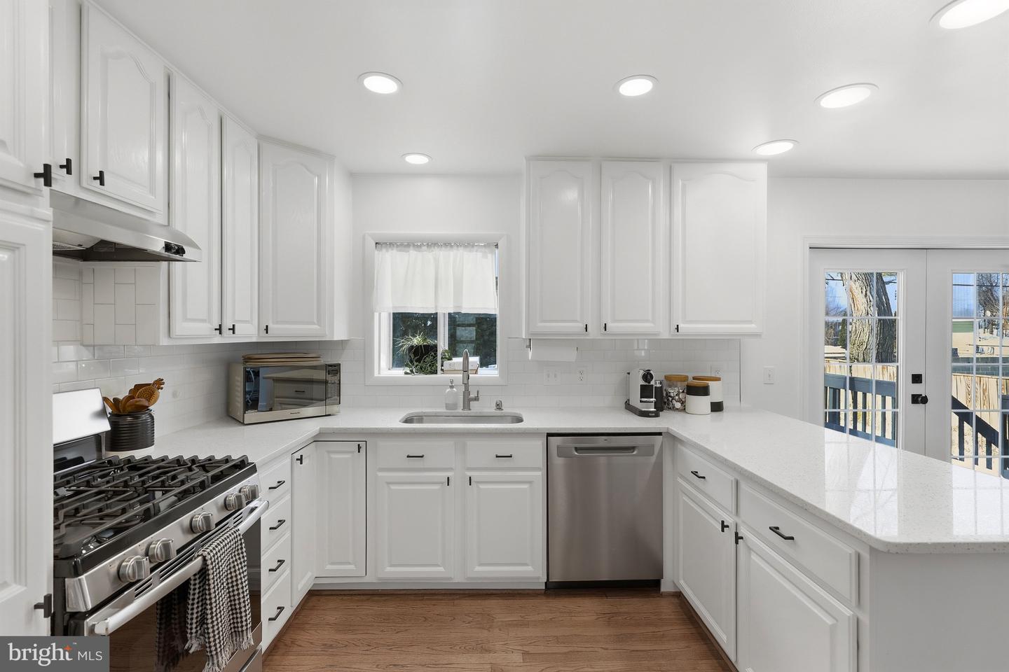 6506 CYGNET DR, ALEXANDRIA, Virginia 22307, 4 Bedrooms Bedrooms, ,2 BathroomsBathrooms,Residential,For sale,6506 CYGNET DR,VAFX2287992 MLS # VAFX2287992 6506 CYGNET DR, ALEXANDRIA, Virginia 22307, 4 Bedrooms Bedrooms, ,2 BathroomsBathrooms,Residential,For sale,6506 CYGNET DR,VAFX2287992 MLS # VAFX2287992