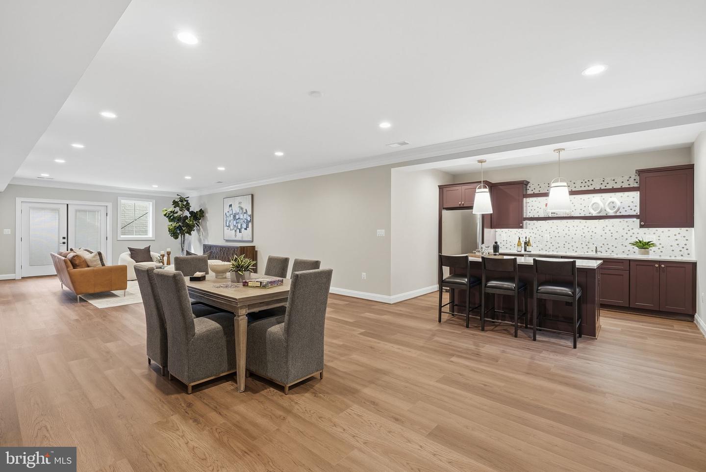 508 NELSON DR NE, VIENNA, Virginia 22180, 6 Bedrooms Bedrooms, ,6 BathroomsBathrooms,Residential,For sale,508 NELSON DR NE,VAFX2288092 MLS # VAFX2288092