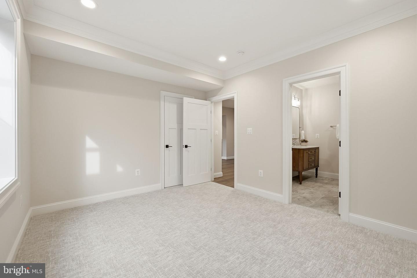 508 NELSON DR NE, VIENNA, Virginia 22180, 6 Bedrooms Bedrooms, ,6 BathroomsBathrooms,Residential,For sale,508 NELSON DR NE,VAFX2288092 MLS # VAFX2288092