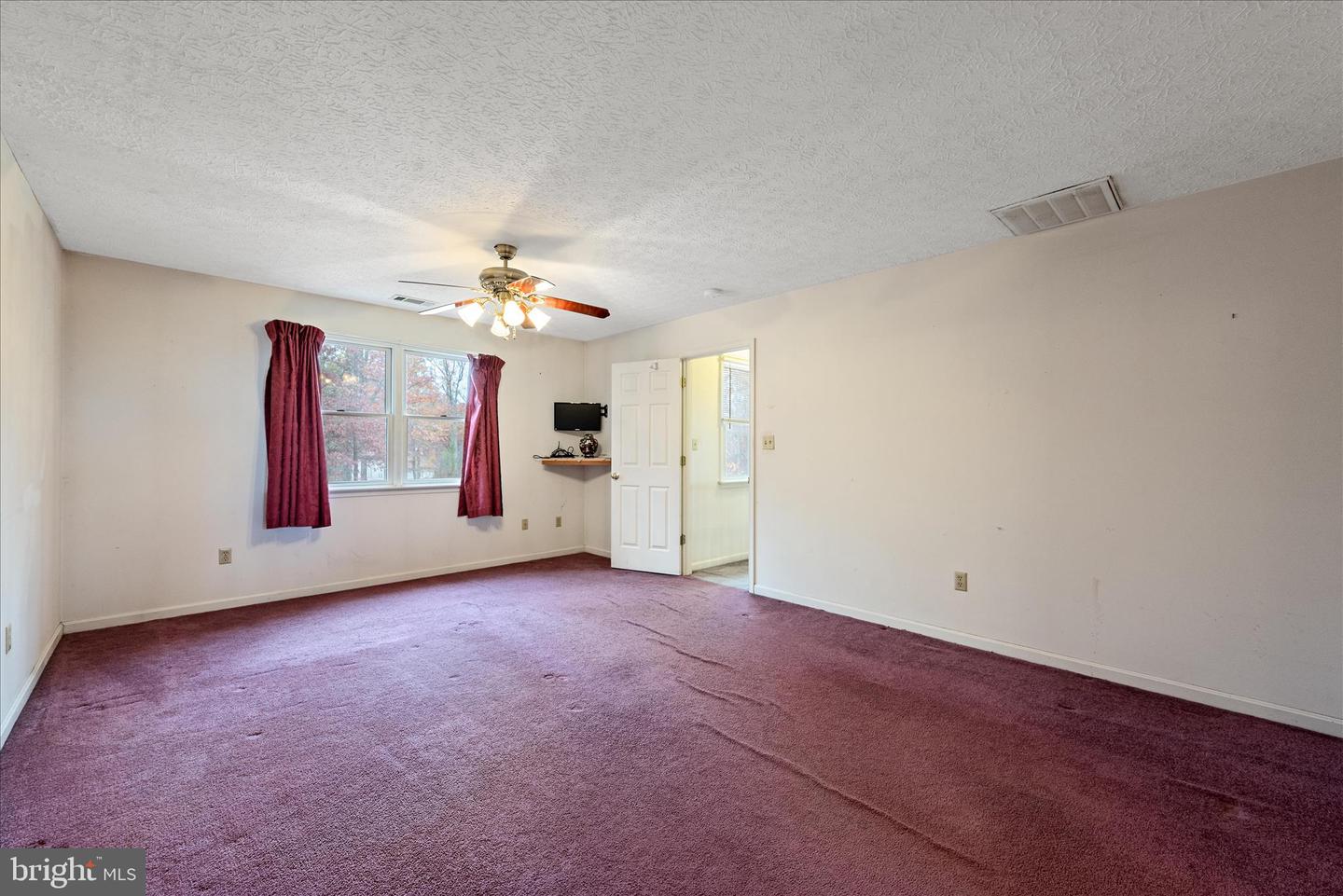 4403 BACK MOUNTAIN RD, WINCHESTER, Virginia 22602, 3 Bedrooms Bedrooms, ,2 BathroomsBathrooms,Residential,For sale,4403 BACK MOUNTAIN RD,VAFV2039282 MLS # VAFV2039282