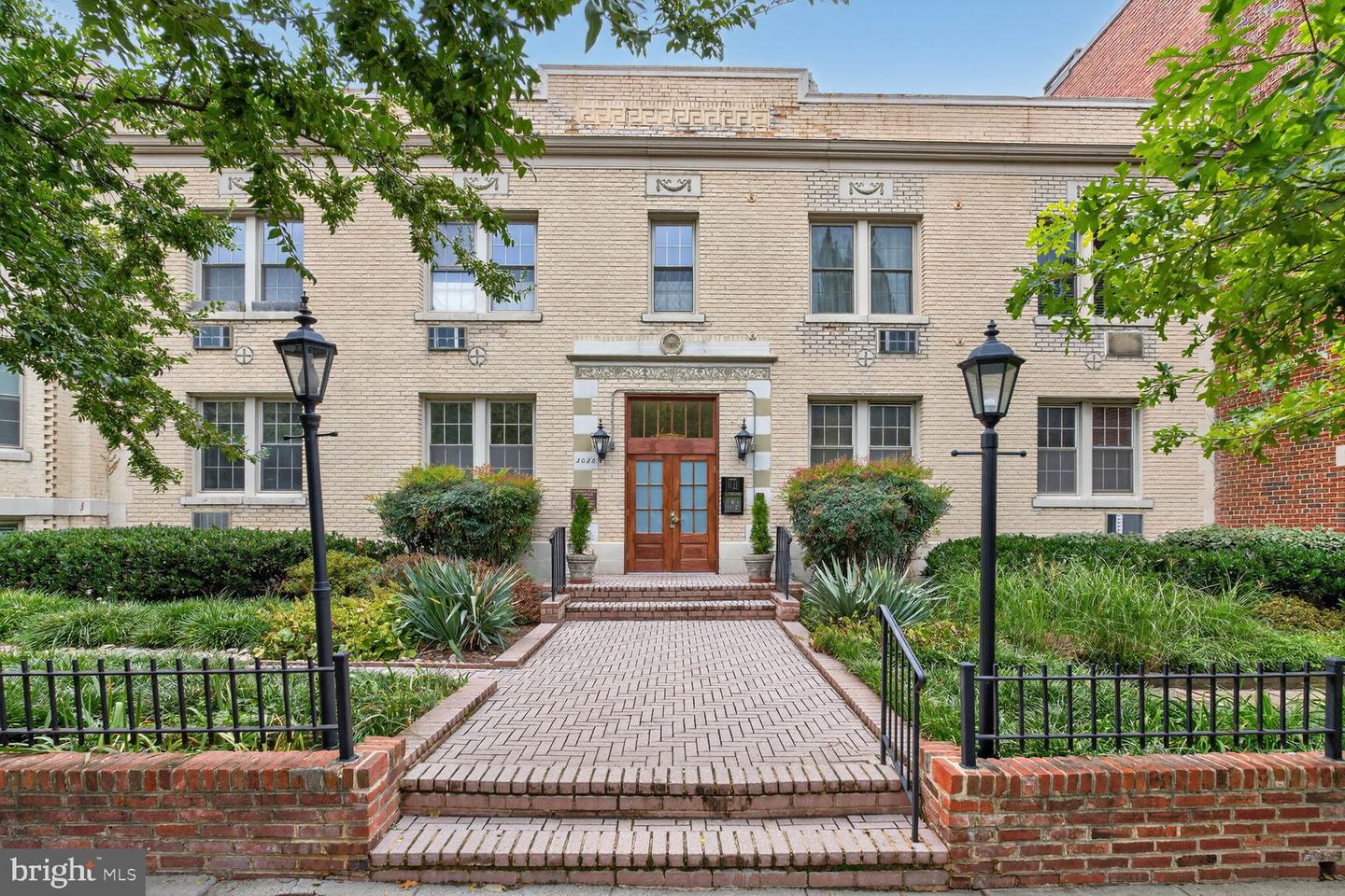 3026 WISCONSIN AVE NW #102, WASHINGTON, District Of Columbia 20016, 2 Bedrooms Bedrooms, ,1 BathroomBathrooms,Residential,For sale,3026 WISCONSIN AVE NW #102,DCDC2243976 MLS # DCDC2243976