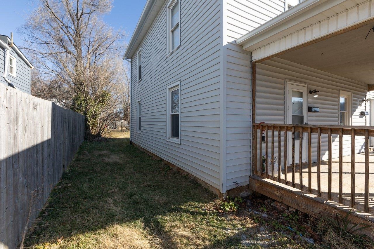 317 W 12TH ST, WAYNESBORO, Virginia 22980, ,Residential,317 W 12TH ST,672934 MLS # 672934