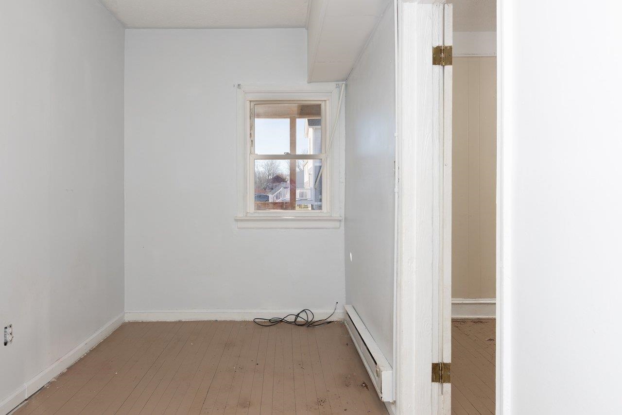 317 W 12TH ST, WAYNESBORO, Virginia 22980, ,Residential,317 W 12TH ST,672934 MLS # 672934