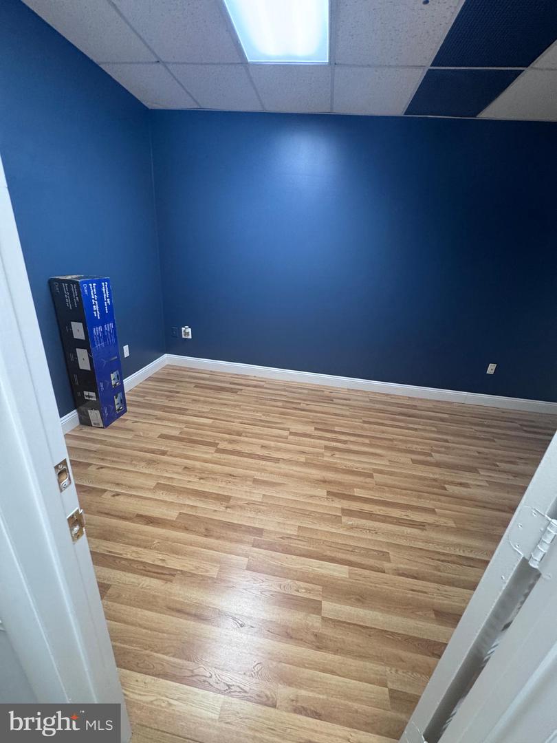 20 PIDGEON HILL DR #208, STERLING, Virginia 20165, ,Land,For sale,20 PIDGEON HILL DR #208,VALO2114986 MLS # VALO2114986