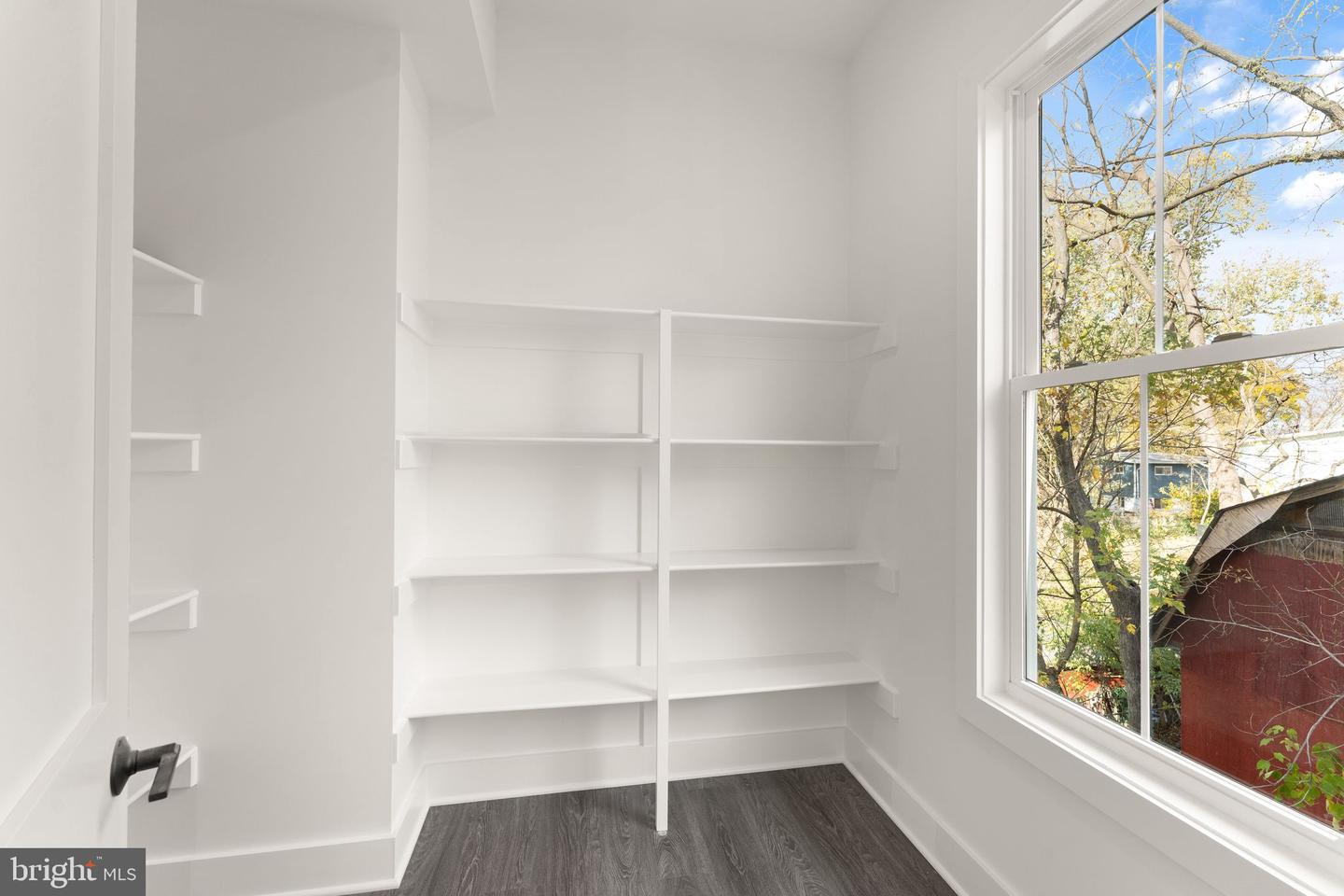 10634 POCKET PL, FAIRFAX, Virginia 22030, 3 Bedrooms Bedrooms, ,3 BathroomsBathrooms,Residential,For sale,10634 POCKET PL,VAFC2005614 MLS # VAFC2005614