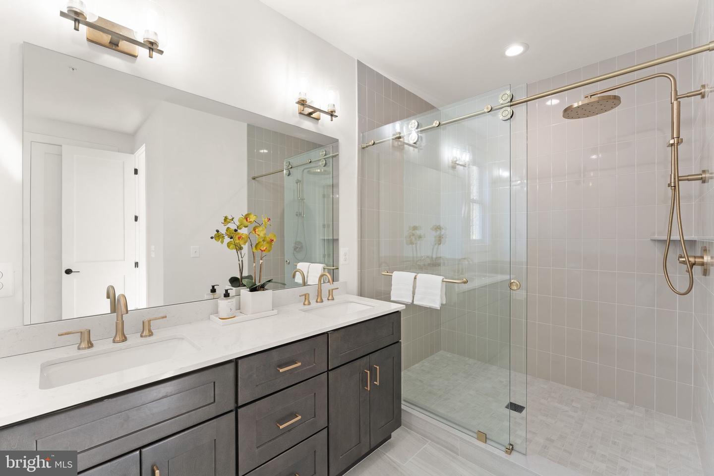 10634 POCKET PL, FAIRFAX, Virginia 22030, 3 Bedrooms Bedrooms, ,3 BathroomsBathrooms,Residential,For sale,10634 POCKET PL,VAFC2005614 MLS # VAFC2005614