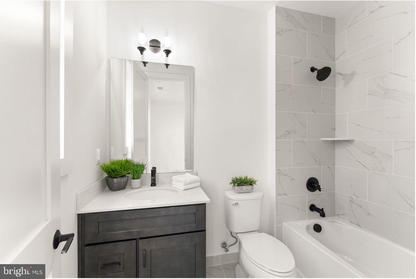 10634 POCKET PL, FAIRFAX, Virginia 22030, 3 Bedrooms Bedrooms, ,3 BathroomsBathrooms,Residential,For sale,10634 POCKET PL,VAFC2005614 MLS # VAFC2005614