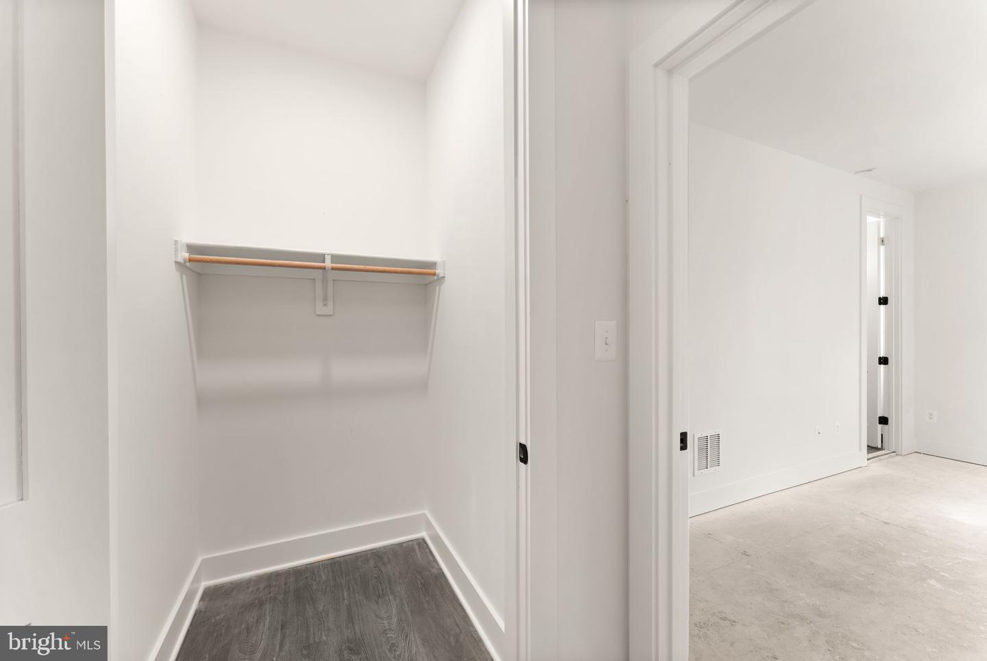 10634 POCKET PL, FAIRFAX, Virginia 22030, 3 Bedrooms Bedrooms, ,3 BathroomsBathrooms,Residential,For sale,10634 POCKET PL,VAFC2005614 MLS # VAFC2005614