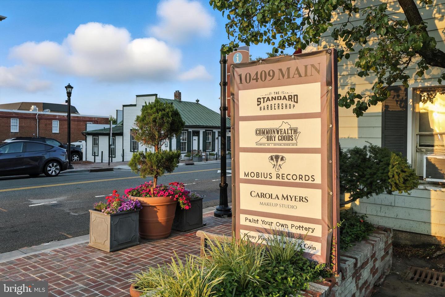 10634 POCKET PL, FAIRFAX, Virginia 22030, 3 Bedrooms Bedrooms, ,3 BathroomsBathrooms,Residential,For sale,10634 POCKET PL,VAFC2005614 MLS # VAFC2005614