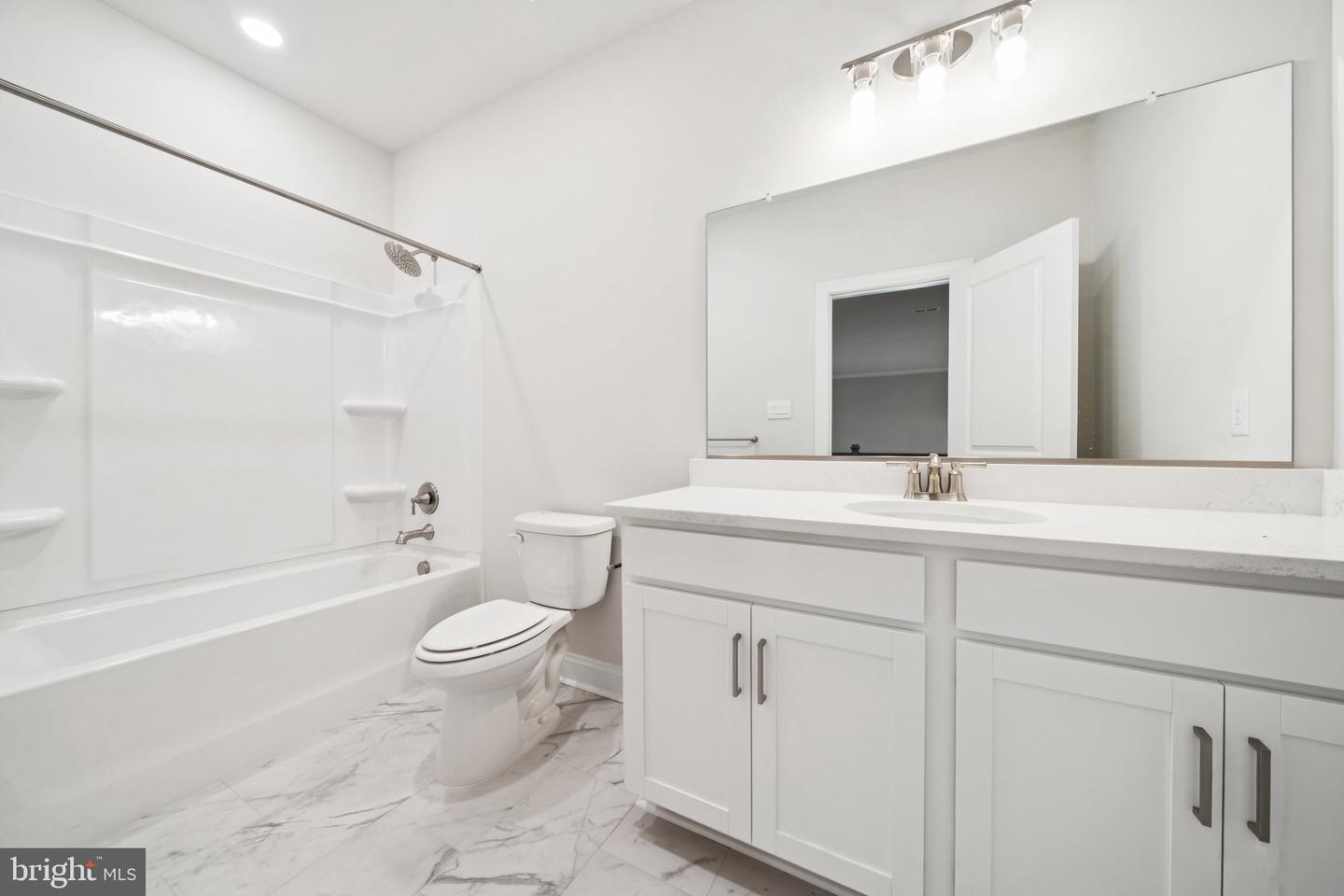 1240 TREVISO BAY, WILLIAMSBURG, Virginia 23188, 4 Bedrooms Bedrooms, ,2 BathroomsBathrooms,Residential,For sale,1240 TREVISO BAY,VAJC2000402 MLS # VAJC2000402