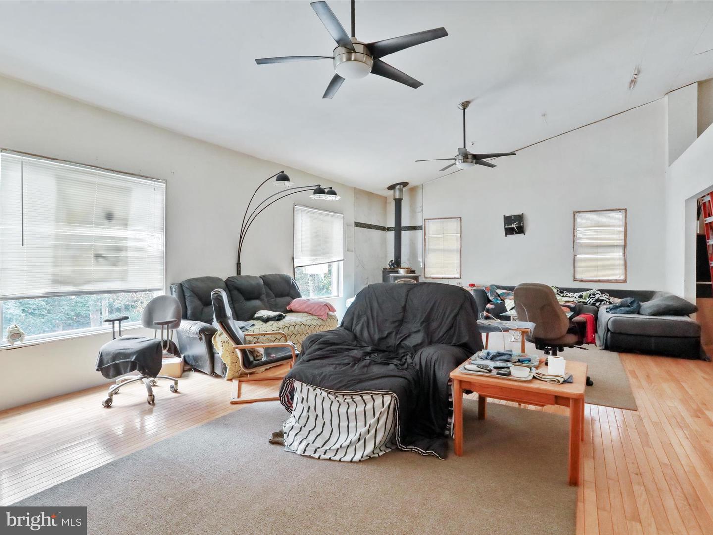 525 ROLLING ROCK RD, STAR TANNERY, Virginia 22654, 4 Bedrooms Bedrooms, ,5 BathroomsBathrooms,Residential,For sale,525 ROLLING ROCK RD,VASH2011418 MLS # VASH2011418