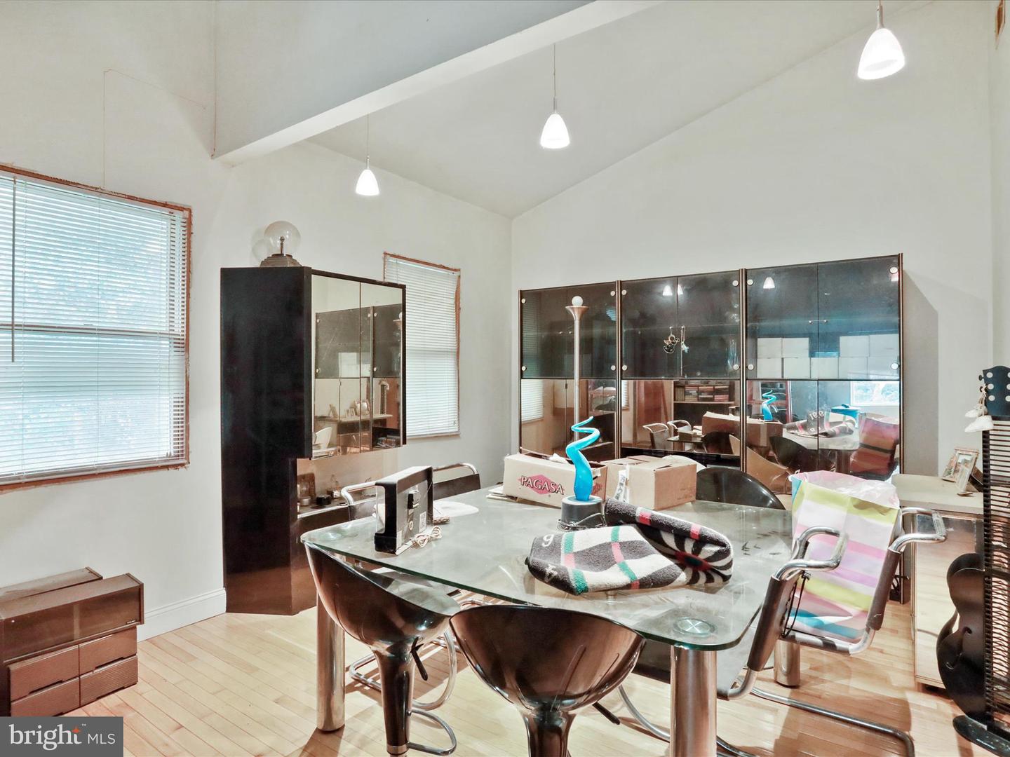 525 ROLLING ROCK RD, STAR TANNERY, Virginia 22654, 4 Bedrooms Bedrooms, ,5 BathroomsBathrooms,Residential,For sale,525 ROLLING ROCK RD,VASH2011418 MLS # VASH2011418