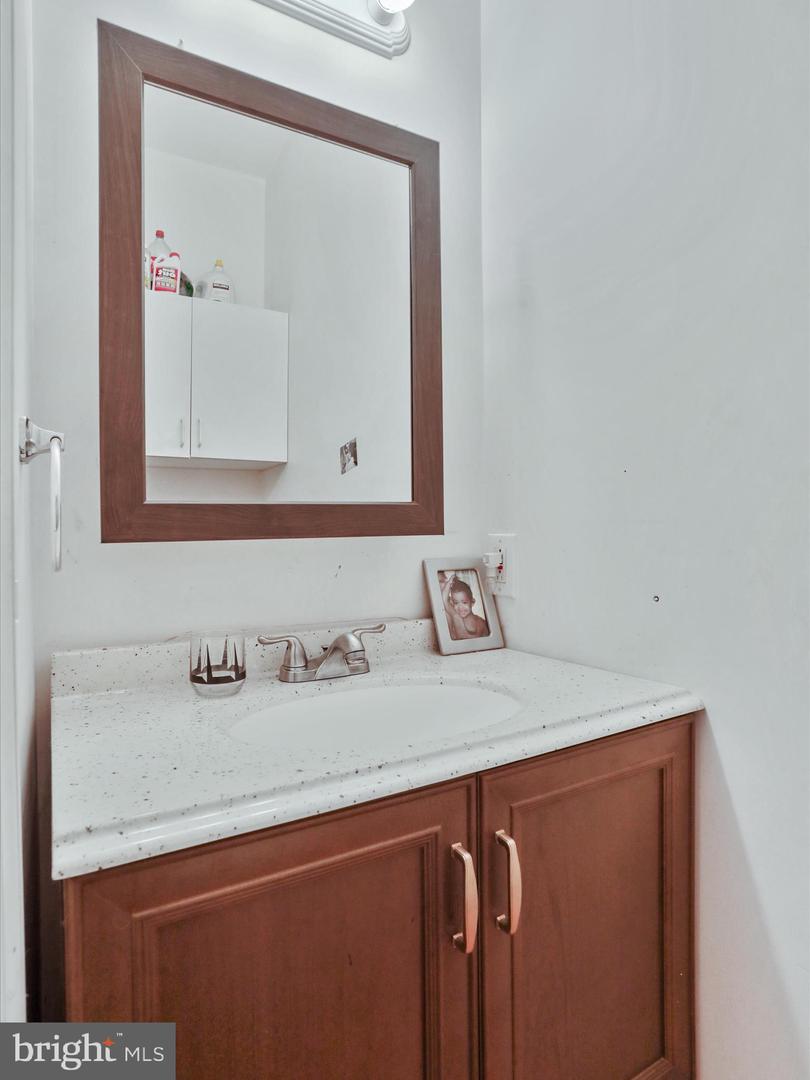 525 ROLLING ROCK RD, STAR TANNERY, Virginia 22654, 4 Bedrooms Bedrooms, ,5 BathroomsBathrooms,Residential,For sale,525 ROLLING ROCK RD,VASH2011418 MLS # VASH2011418