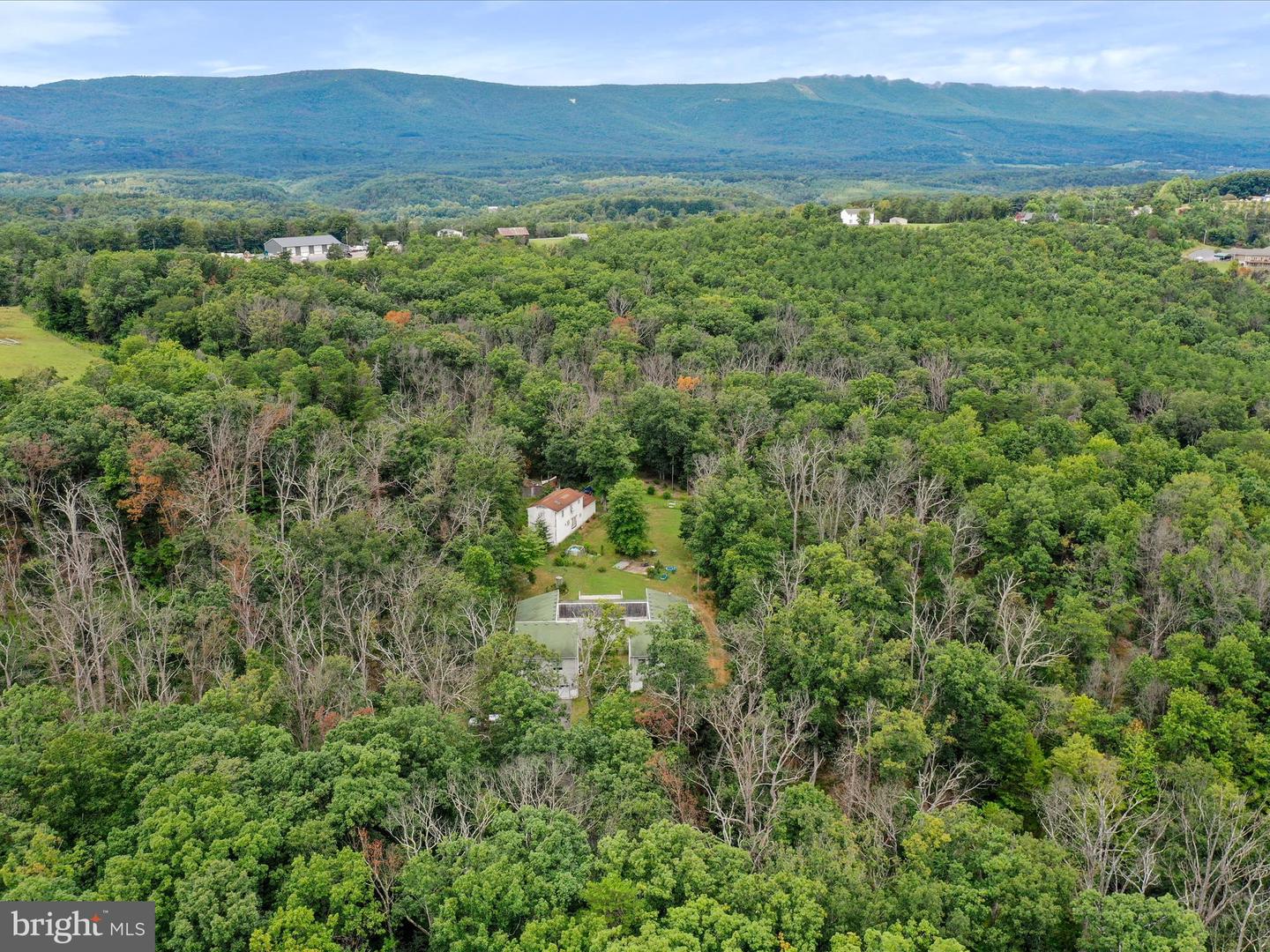 525 ROLLING ROCK RD, STAR TANNERY, Virginia 22654, 4 Bedrooms Bedrooms, ,5 BathroomsBathrooms,Residential,For sale,525 ROLLING ROCK RD,VASH2011418 MLS # VASH2011418