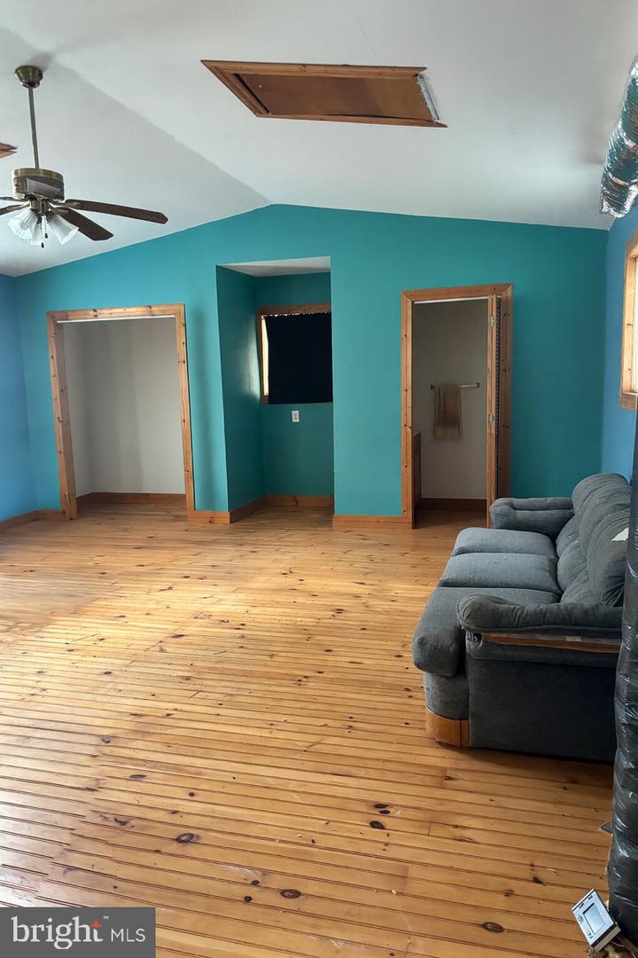 525 ROLLING ROCK RD, STAR TANNERY, Virginia 22654, 4 Bedrooms Bedrooms, ,5 BathroomsBathrooms,Residential,For sale,525 ROLLING ROCK RD,VASH2011418 MLS # VASH2011418