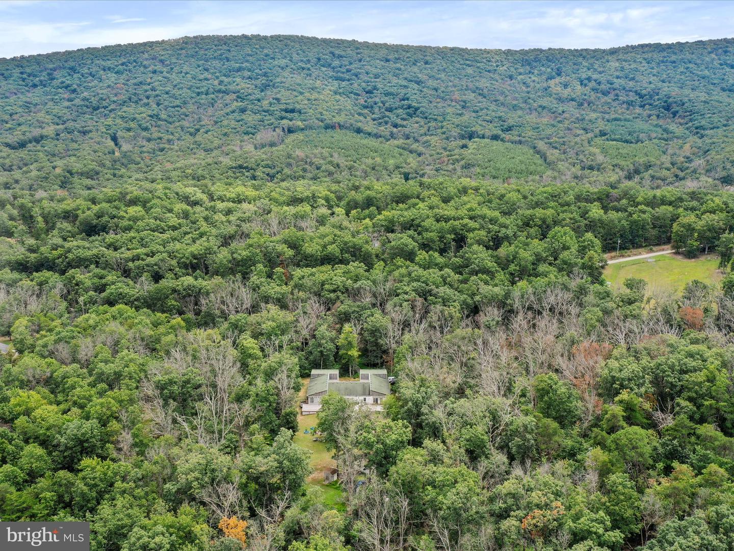 525 ROLLING ROCK RD, STAR TANNERY, Virginia 22654, 4 Bedrooms Bedrooms, ,5 BathroomsBathrooms,Residential,For sale,525 ROLLING ROCK RD,VASH2011418 MLS # VASH2011418