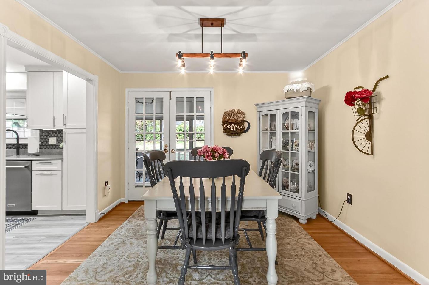 8324 LILAC LN, ALEXANDRIA, Virginia 22308, 5 Bedrooms Bedrooms, ,3 BathroomsBathrooms,Residential,For sale,8324 LILAC LN,VAFX2275742 MLS # VAFX2275742