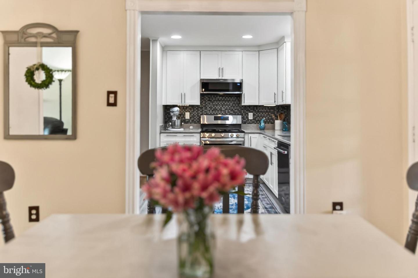 8324 LILAC LN, ALEXANDRIA, Virginia 22308, 5 Bedrooms Bedrooms, ,3 BathroomsBathrooms,Residential,For sale,8324 LILAC LN,VAFX2275742 MLS # VAFX2275742