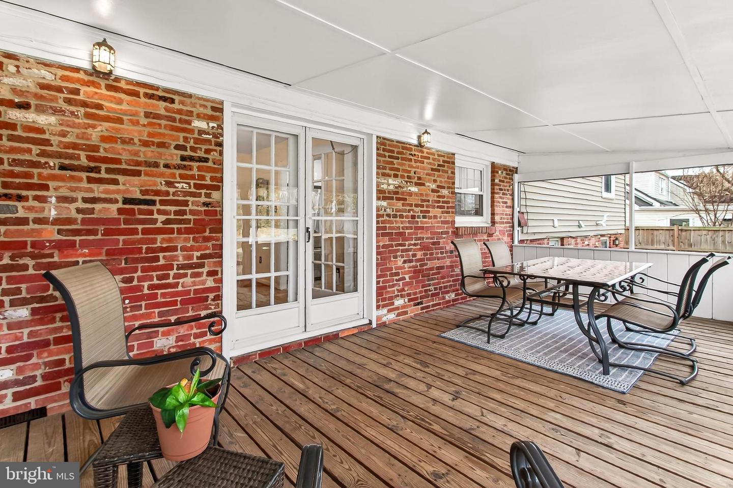 8324 LILAC LN, ALEXANDRIA, Virginia 22308, 5 Bedrooms Bedrooms, ,3 BathroomsBathrooms,Residential,For sale,8324 LILAC LN,VAFX2275742 MLS # VAFX2275742