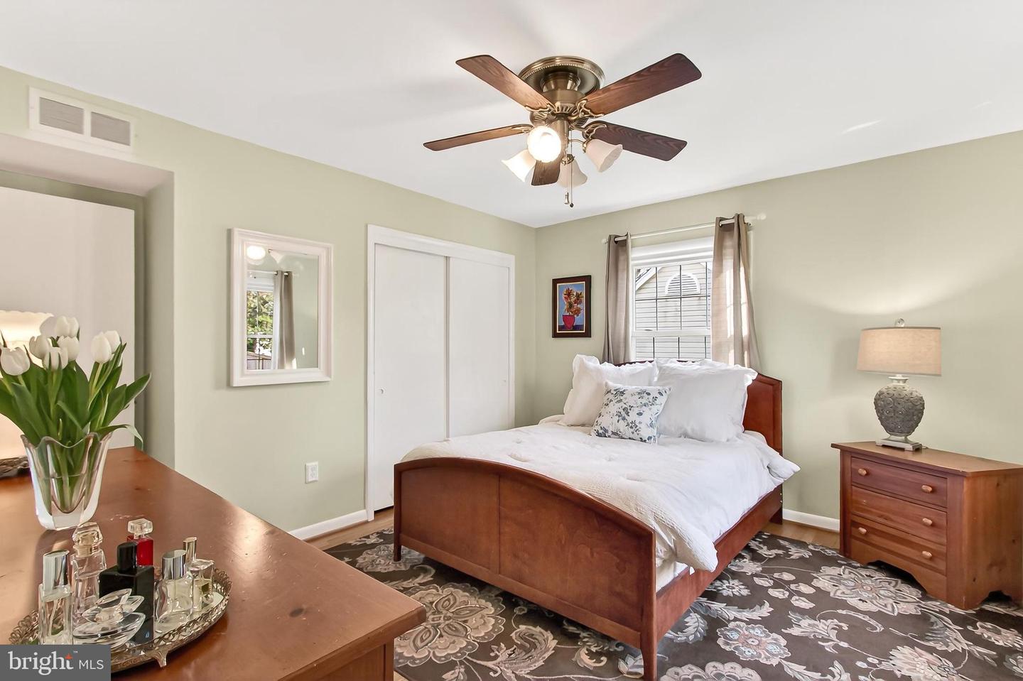 8324 LILAC LN, ALEXANDRIA, Virginia 22308, 5 Bedrooms Bedrooms, ,3 BathroomsBathrooms,Residential,For sale,8324 LILAC LN,VAFX2275742 MLS # VAFX2275742