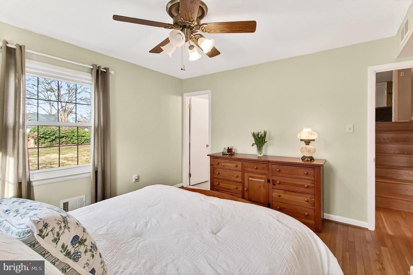 8324 LILAC LN, ALEXANDRIA, Virginia 22308, 5 Bedrooms Bedrooms, ,3 BathroomsBathrooms,Residential,For sale,8324 LILAC LN,VAFX2275742 MLS # VAFX2275742