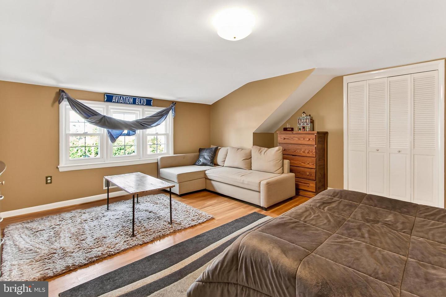 8324 LILAC LN, ALEXANDRIA, Virginia 22308, 5 Bedrooms Bedrooms, ,3 BathroomsBathrooms,Residential,For sale,8324 LILAC LN,VAFX2275742 MLS # VAFX2275742