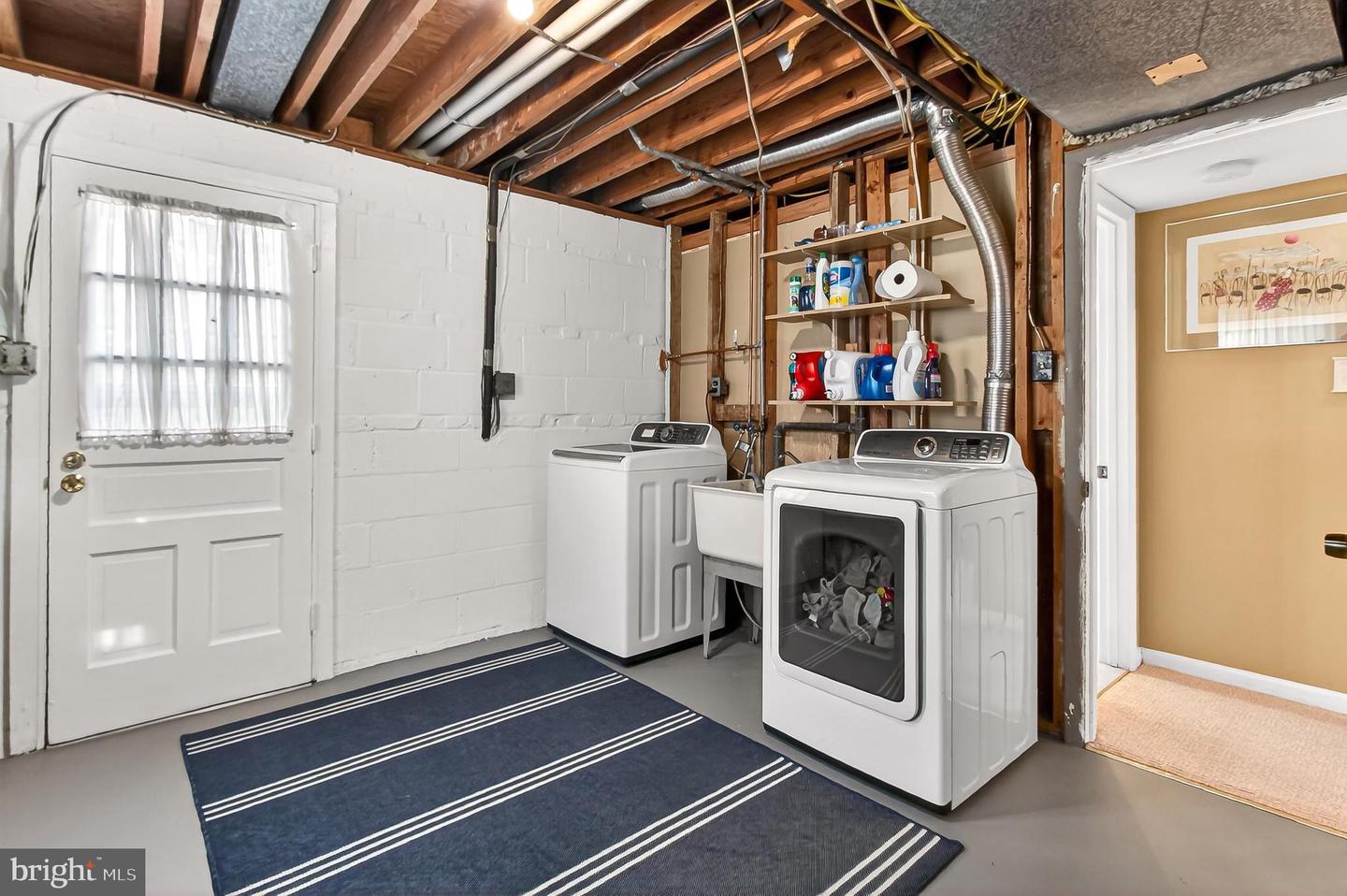 8324 LILAC LN, ALEXANDRIA, Virginia 22308, 5 Bedrooms Bedrooms, ,3 BathroomsBathrooms,Residential,For sale,8324 LILAC LN,VAFX2275742 MLS # VAFX2275742