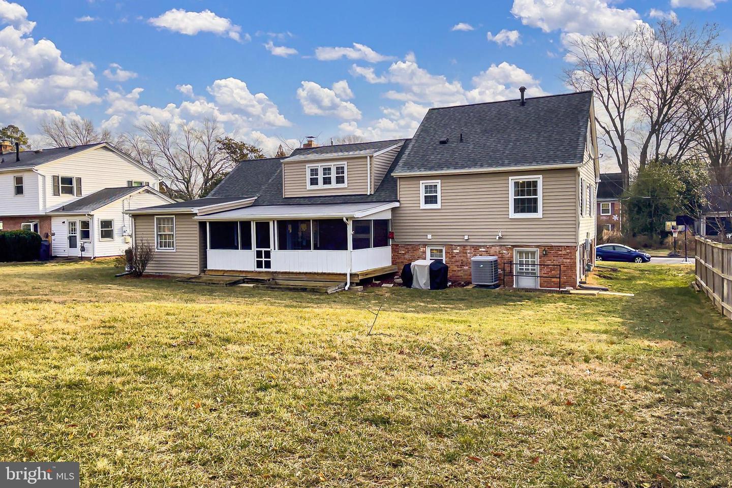 8324 LILAC LN, ALEXANDRIA, Virginia 22308, 5 Bedrooms Bedrooms, ,3 BathroomsBathrooms,Residential,For sale,8324 LILAC LN,VAFX2275742 MLS # VAFX2275742