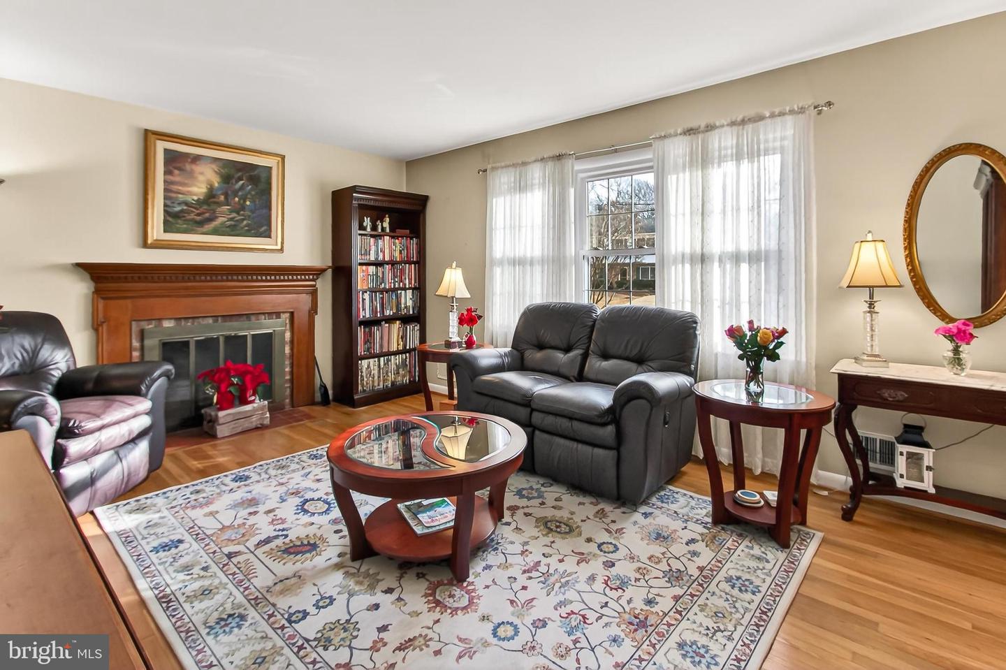 8324 LILAC LN, ALEXANDRIA, Virginia 22308, 5 Bedrooms Bedrooms, ,3 BathroomsBathrooms,Residential,For sale,8324 LILAC LN,VAFX2275742 MLS # VAFX2275742