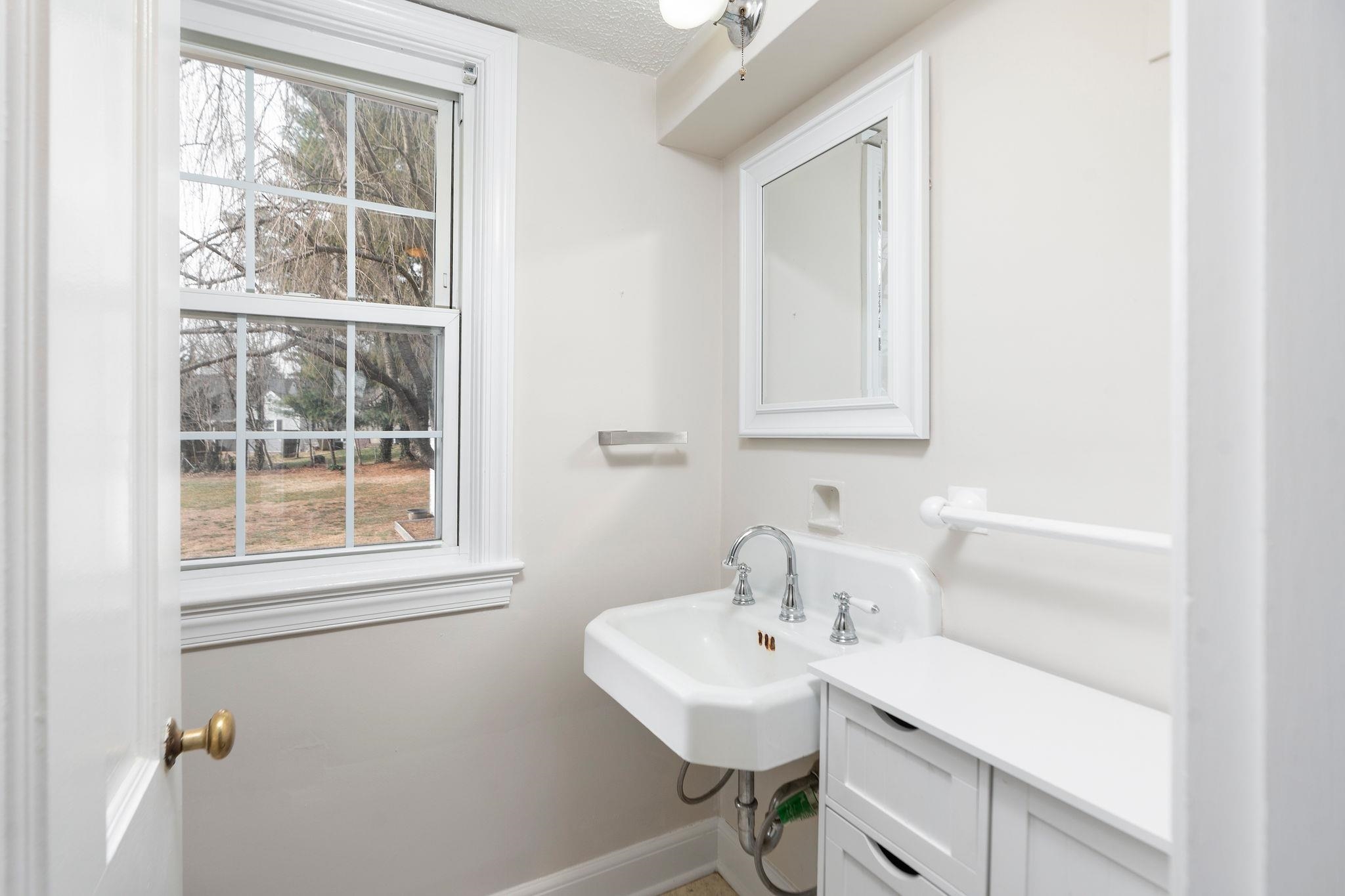 315 DUPONT CIR, WAYNESBORO, Virginia 22980, 3 Bedrooms Bedrooms, ,1 BathroomBathrooms,Residential,315 DUPONT CIR,672420 MLS # 672420