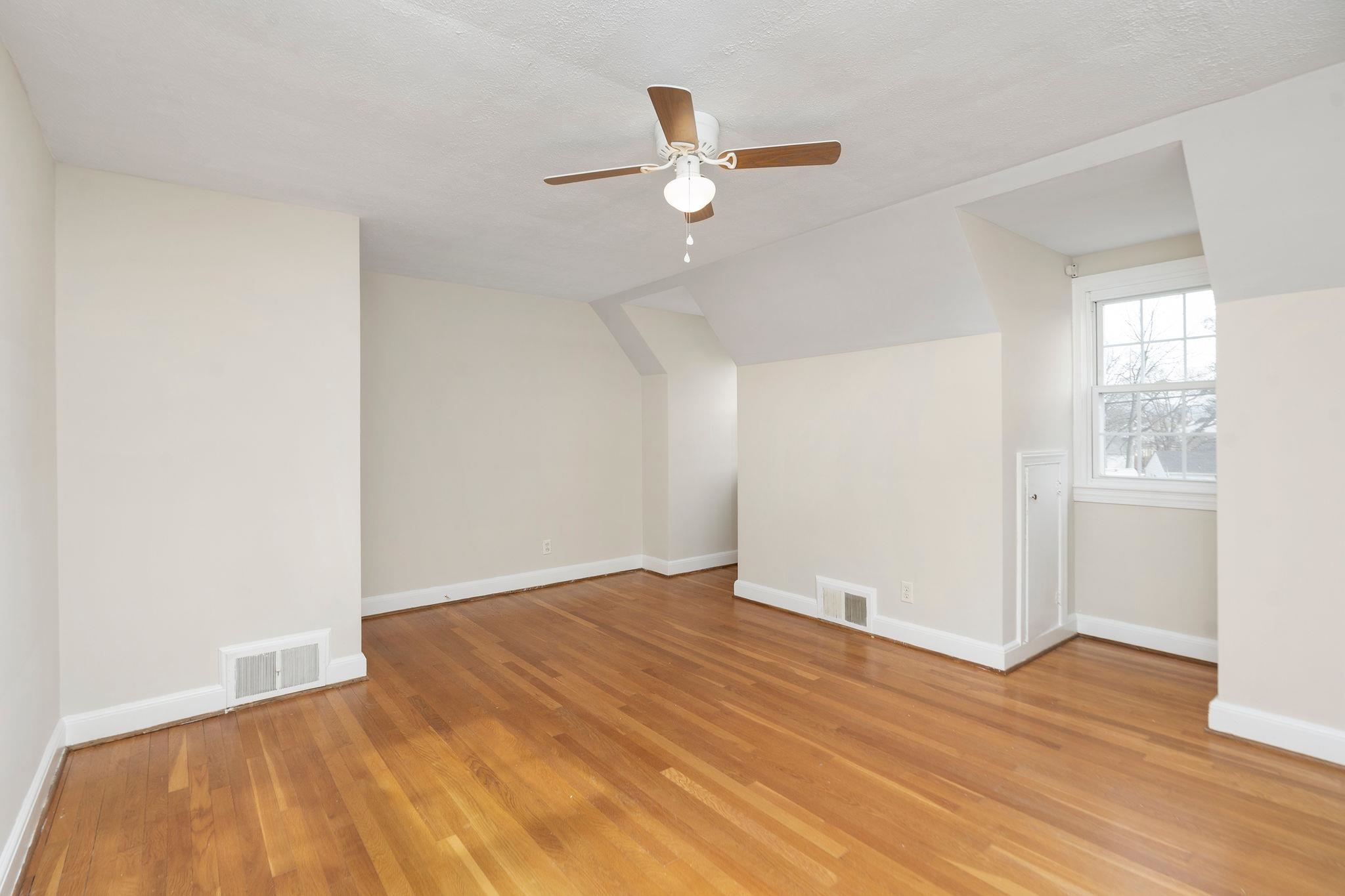 315 DUPONT CIR, WAYNESBORO, Virginia 22980, 3 Bedrooms Bedrooms, ,1 BathroomBathrooms,Residential,315 DUPONT CIR,672420 MLS # 672420