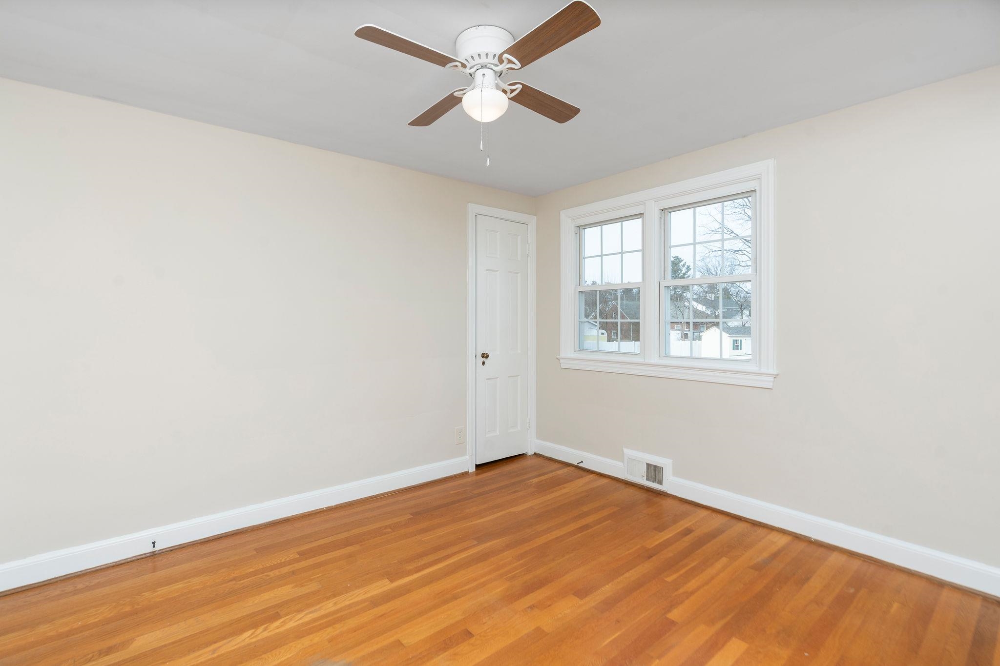 315 DUPONT CIR, WAYNESBORO, Virginia 22980, 3 Bedrooms Bedrooms, ,1 BathroomBathrooms,Residential,315 DUPONT CIR,672420 MLS # 672420