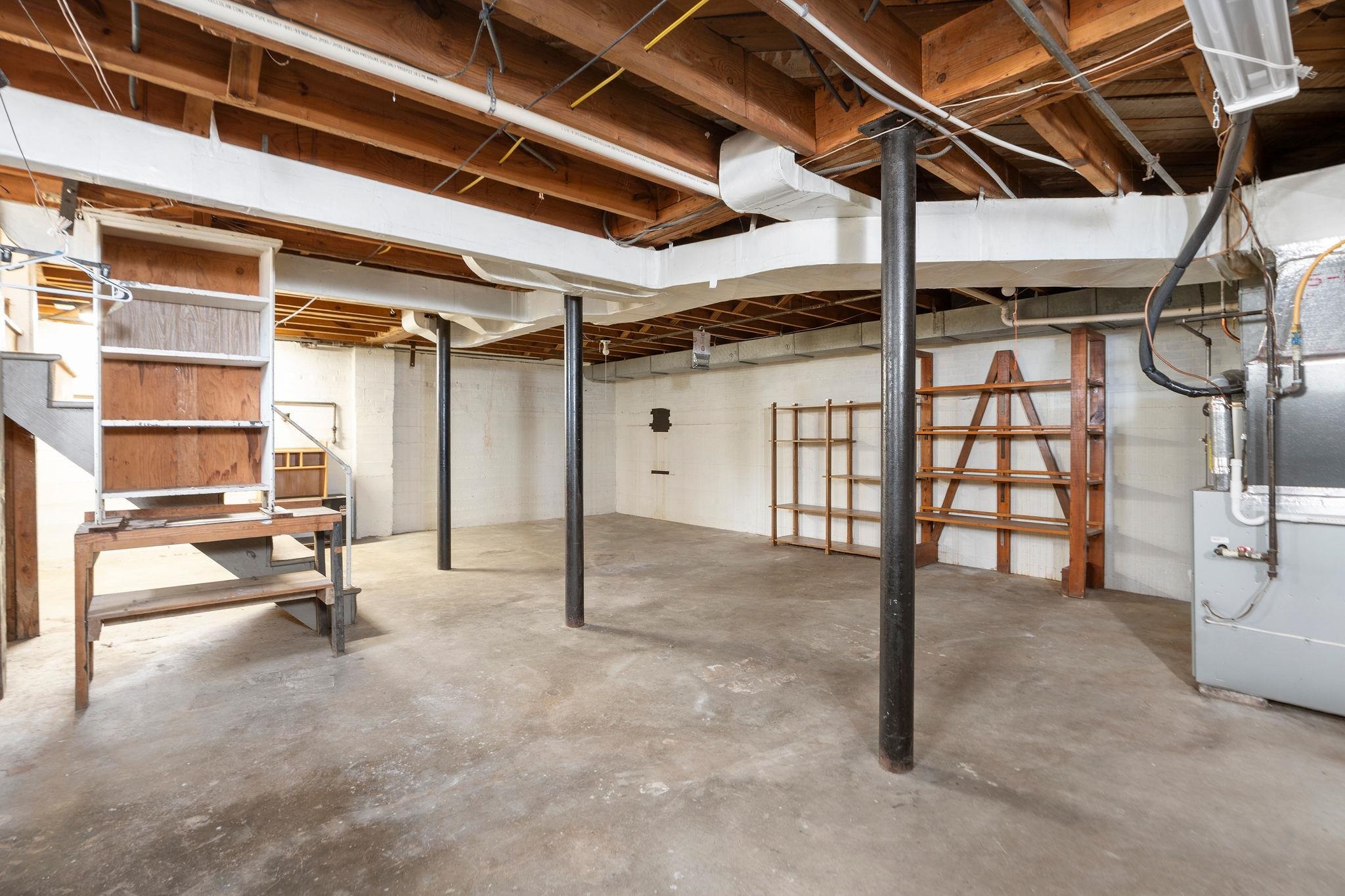 315 DUPONT CIR, WAYNESBORO, Virginia 22980, 3 Bedrooms Bedrooms, ,1 BathroomBathrooms,Residential,315 DUPONT CIR,672420 MLS # 672420