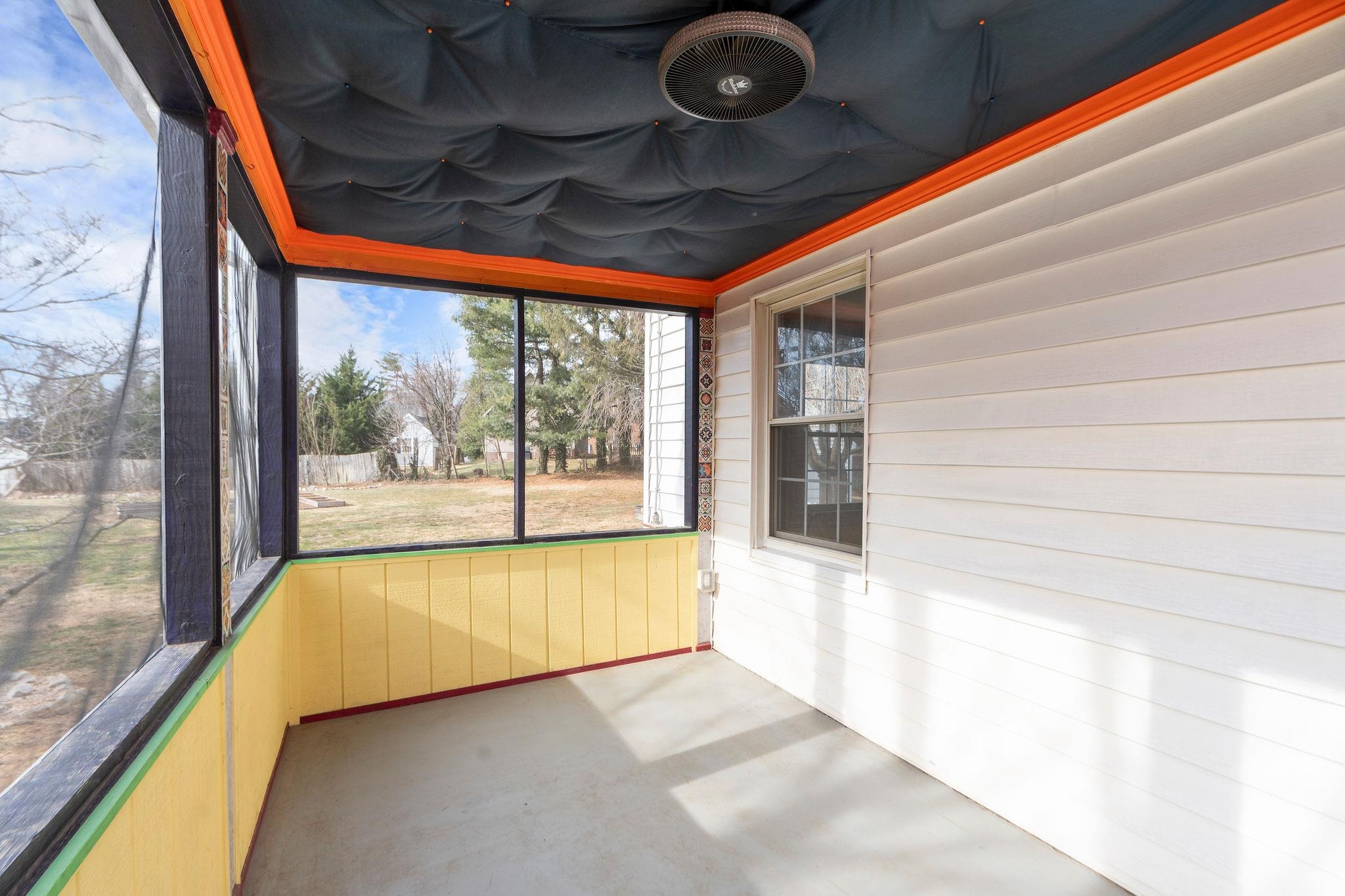 315 DUPONT CIR, WAYNESBORO, Virginia 22980, 3 Bedrooms Bedrooms, ,1 BathroomBathrooms,Residential,315 DUPONT CIR,672420 MLS # 672420