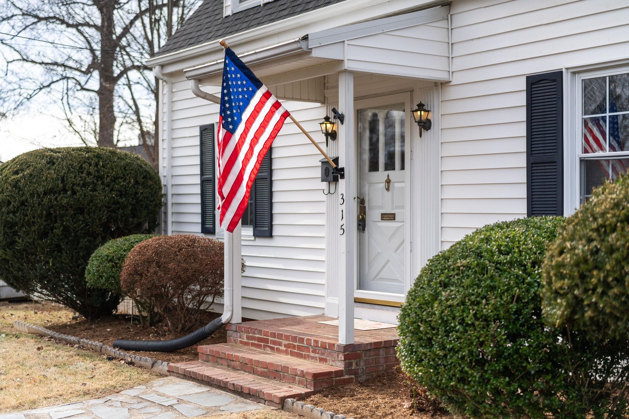 315 DUPONT CIR, WAYNESBORO, Virginia 22980, 3 Bedrooms Bedrooms, ,1 BathroomBathrooms,Residential,315 DUPONT CIR,672420 MLS # 672420