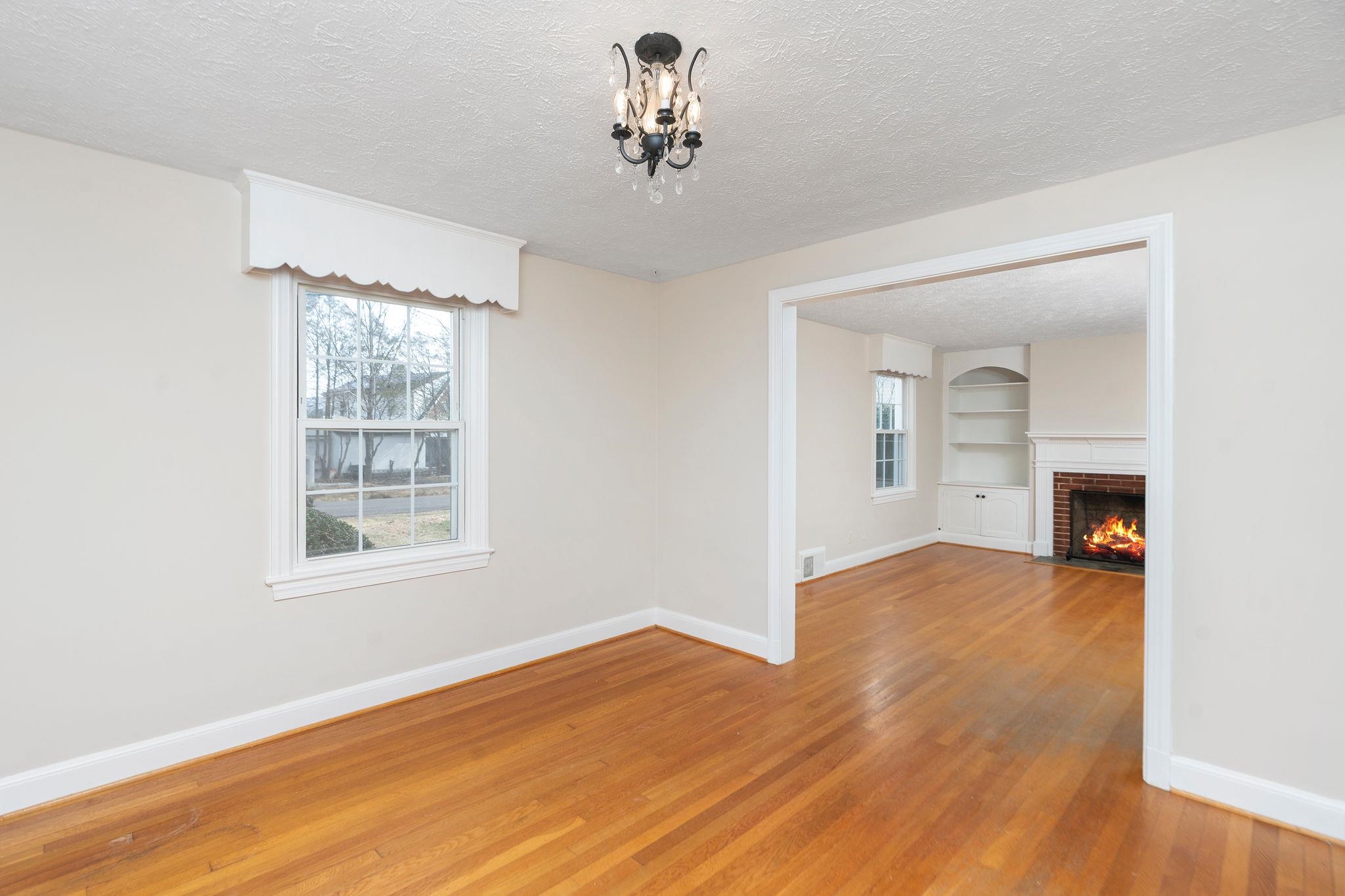 315 DUPONT CIR, WAYNESBORO, Virginia 22980, 3 Bedrooms Bedrooms, ,1 BathroomBathrooms,Residential,315 DUPONT CIR,672420 MLS # 672420