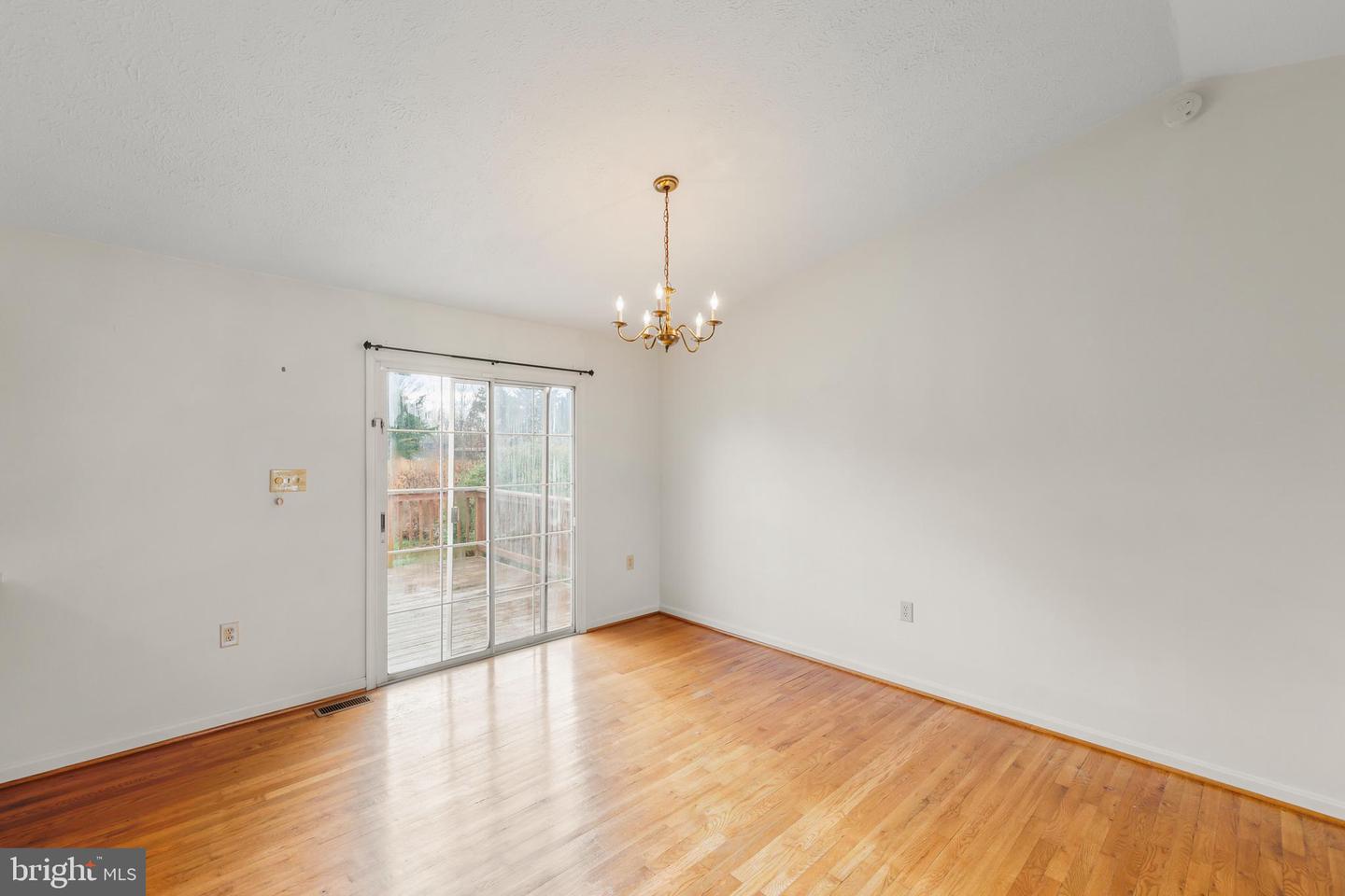 111 MEADOWVIEW CT, WINCHESTER, Virginia 22602, 3 Bedrooms Bedrooms, ,1 BathroomBathrooms,Residential,For sale,111 MEADOWVIEW CT,VAFV2038234 MLS # VAFV2038234