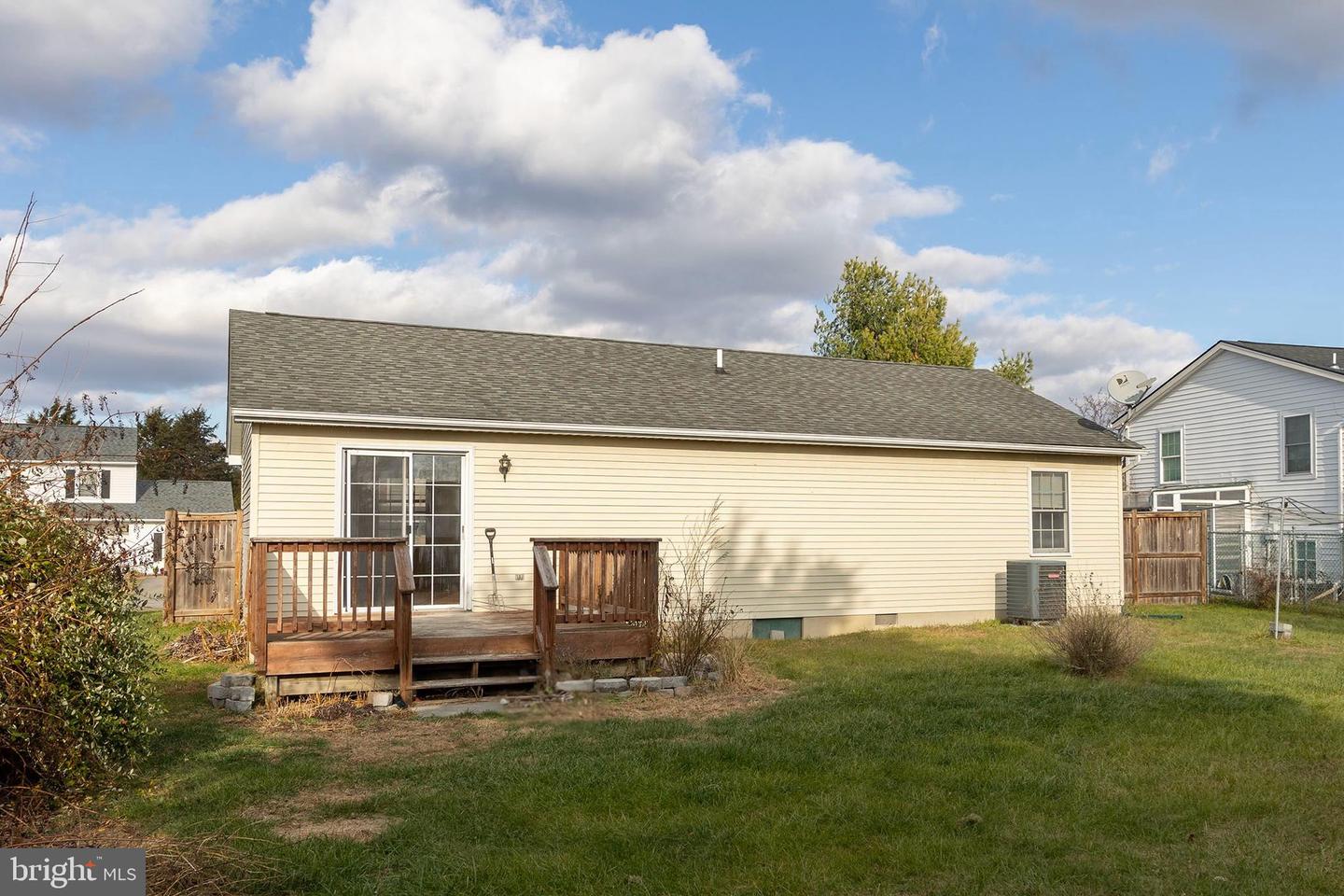 111 MEADOWVIEW CT, WINCHESTER, Virginia 22602, 3 Bedrooms Bedrooms, ,1 BathroomBathrooms,Residential,For sale,111 MEADOWVIEW CT,VAFV2038234 MLS # VAFV2038234