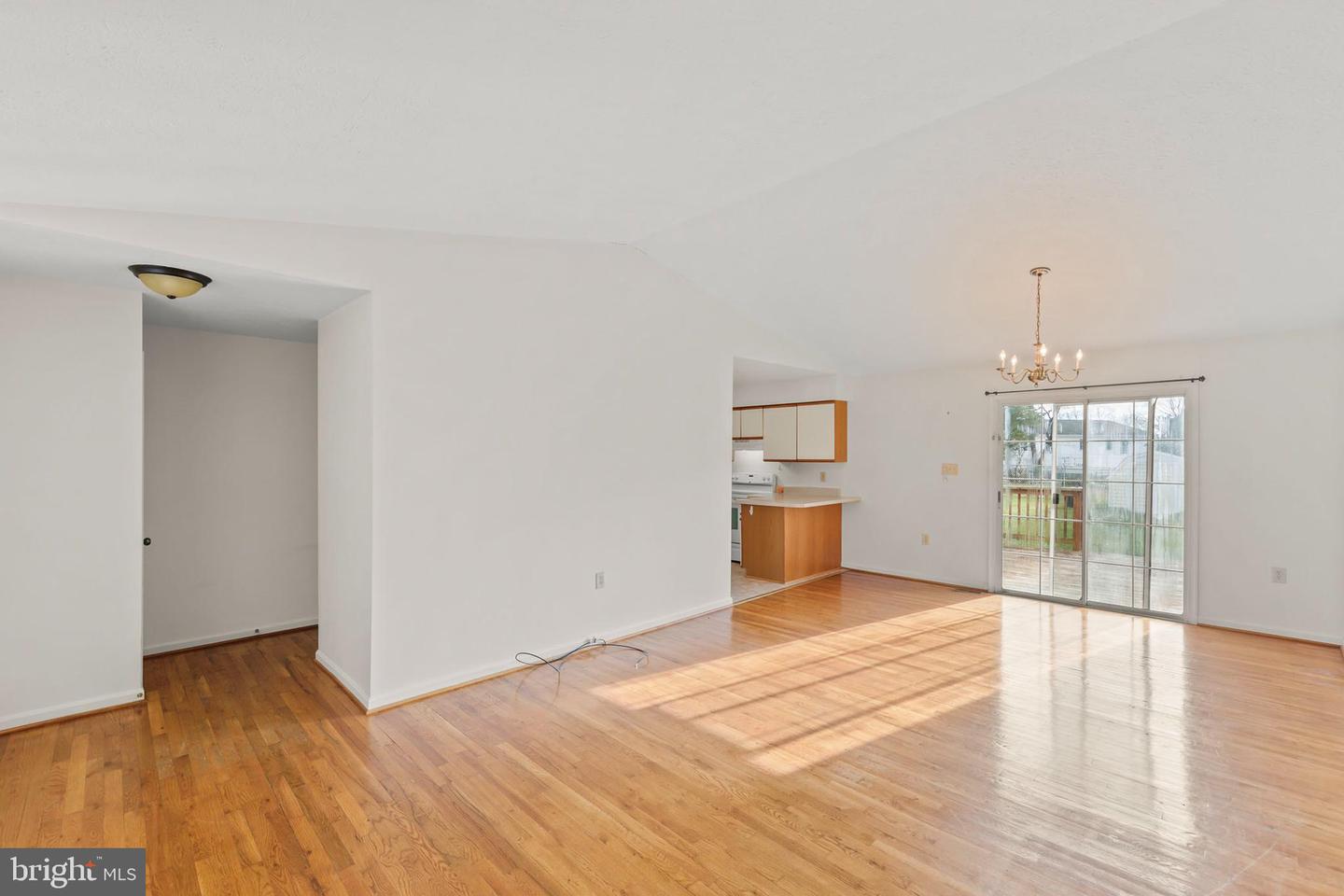 111 MEADOWVIEW CT, WINCHESTER, Virginia 22602, 3 Bedrooms Bedrooms, ,1 BathroomBathrooms,Residential,For sale,111 MEADOWVIEW CT,VAFV2038234 MLS # VAFV2038234