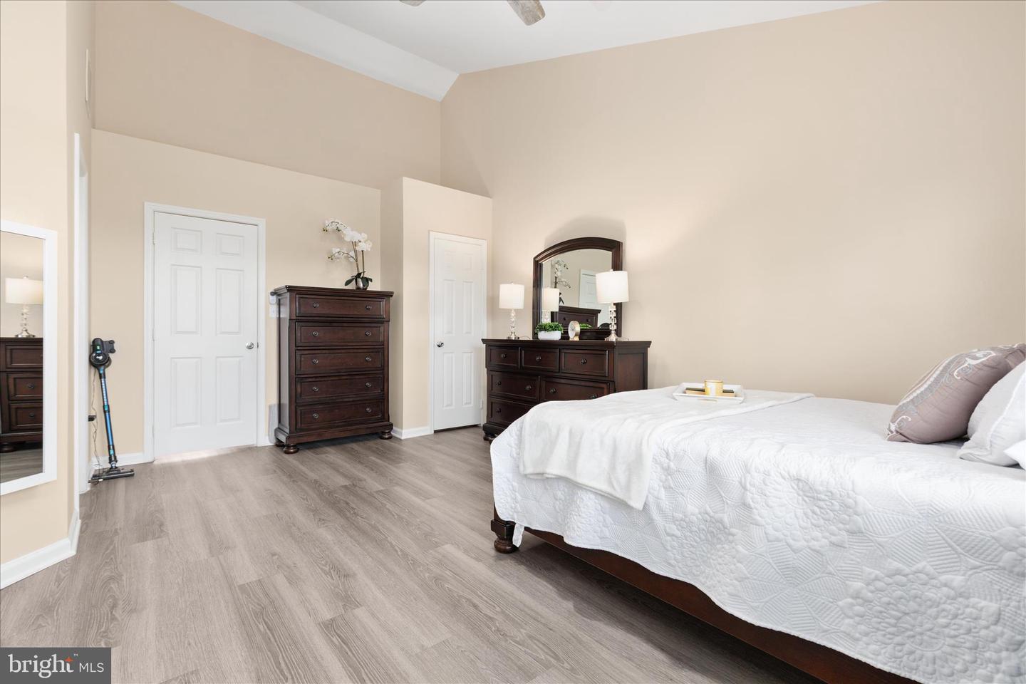 21314 LORD NELSON TER, ASHBURN, Virginia 20147, 3 Bedrooms Bedrooms, ,2 BathroomsBathrooms,Residential,For sale,21314 LORD NELSON TER,VALO2111742 MLS # VALO2111742