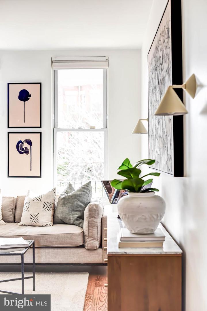 1111 FAIRMONT ST NW, WASHINGTON, District Of Columbia 20009, 4 Bedrooms Bedrooms, ,3 BathroomsBathrooms,Residential,For sale,1111 FAIRMONT ST NW,DCDC2234470 MLS # DCDC2234470