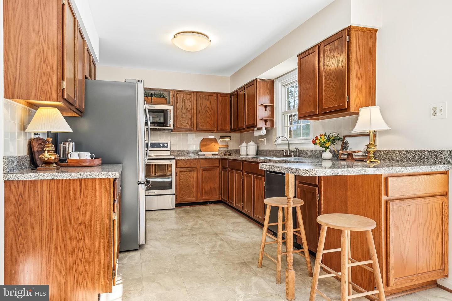 7433 SPRING TREE DR, SPRINGFIELD, Virginia 22153, 3 Bedrooms Bedrooms, ,2 BathroomsBathrooms,Residential,For sale,7433 SPRING TREE DR,VAFX2283964 MLS # VAFX2283964