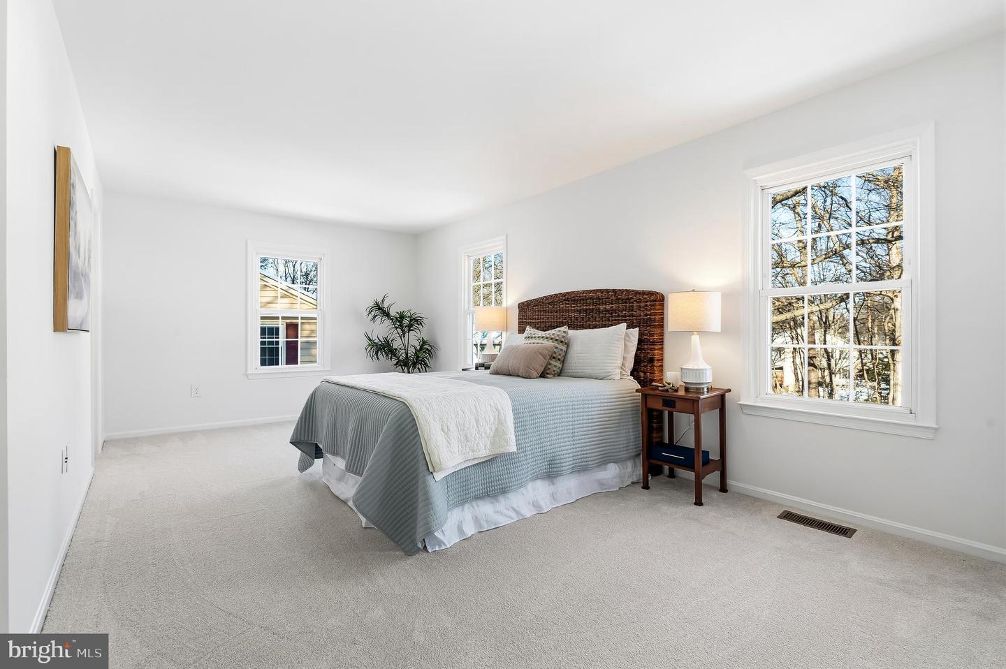 7433 SPRING TREE DR, SPRINGFIELD, Virginia 22153, 3 Bedrooms Bedrooms, ,2 BathroomsBathrooms,Residential,For sale,7433 SPRING TREE DR,VAFX2283964 MLS # VAFX2283964