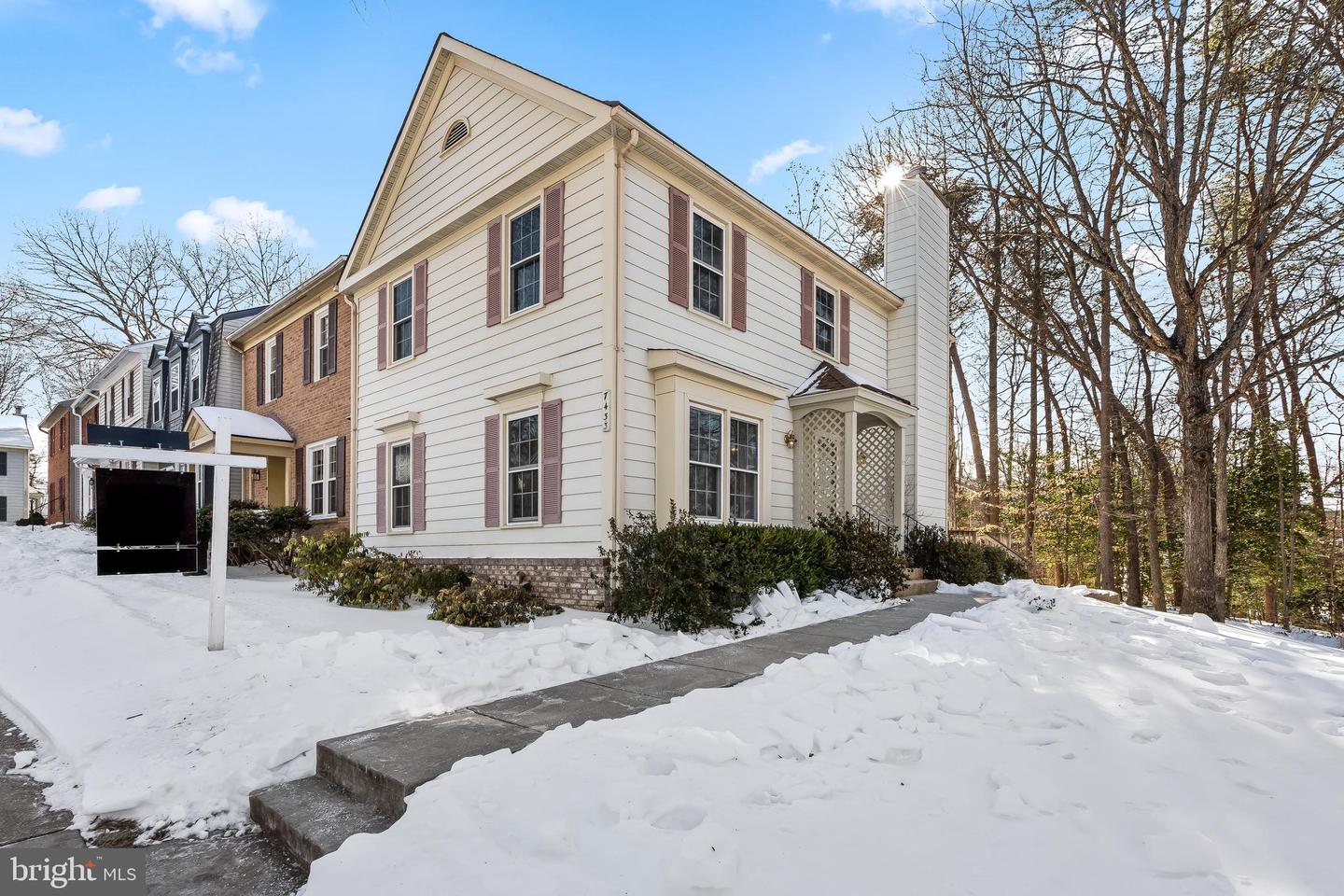 7433 SPRING TREE DR, SPRINGFIELD, Virginia 22153, 3 Bedrooms Bedrooms, ,2 BathroomsBathrooms,Residential,For sale,7433 SPRING TREE DR,VAFX2283964 MLS # VAFX2283964