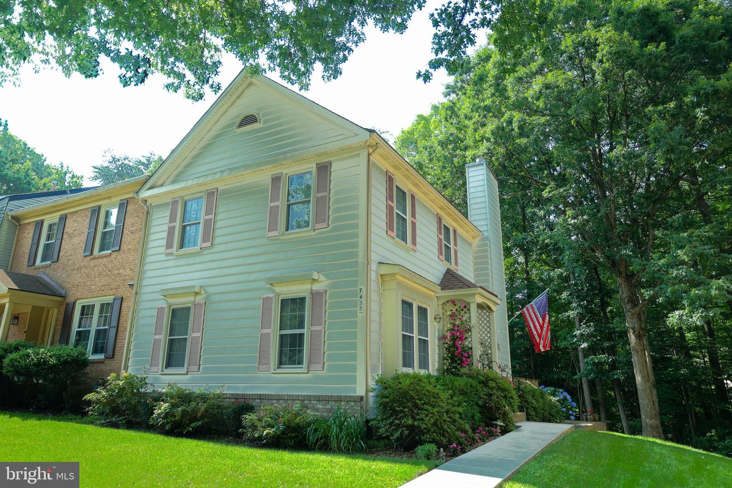 7433 SPRING TREE DR, SPRINGFIELD, Virginia 22153, 3 Bedrooms Bedrooms, ,2 BathroomsBathrooms,Residential,For sale,7433 SPRING TREE DR,VAFX2283964 MLS # VAFX2283964